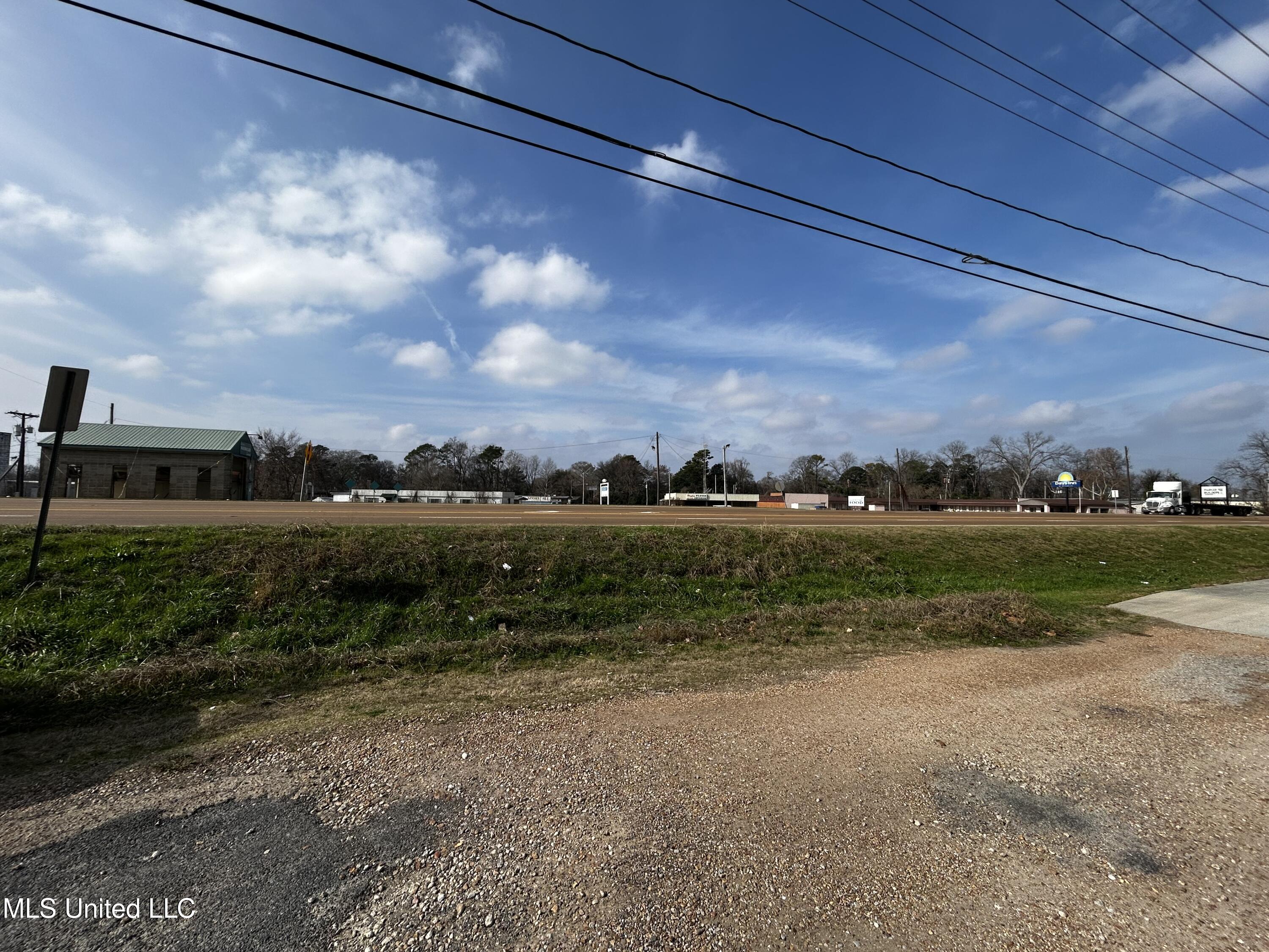 1704 Carson Drive Property Photo 4