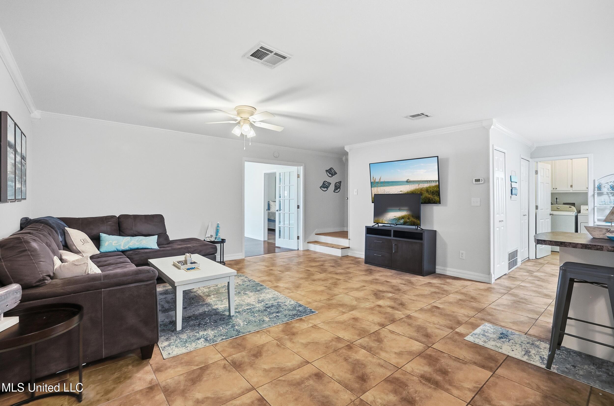 10064 Everest Street Property Photo 18
