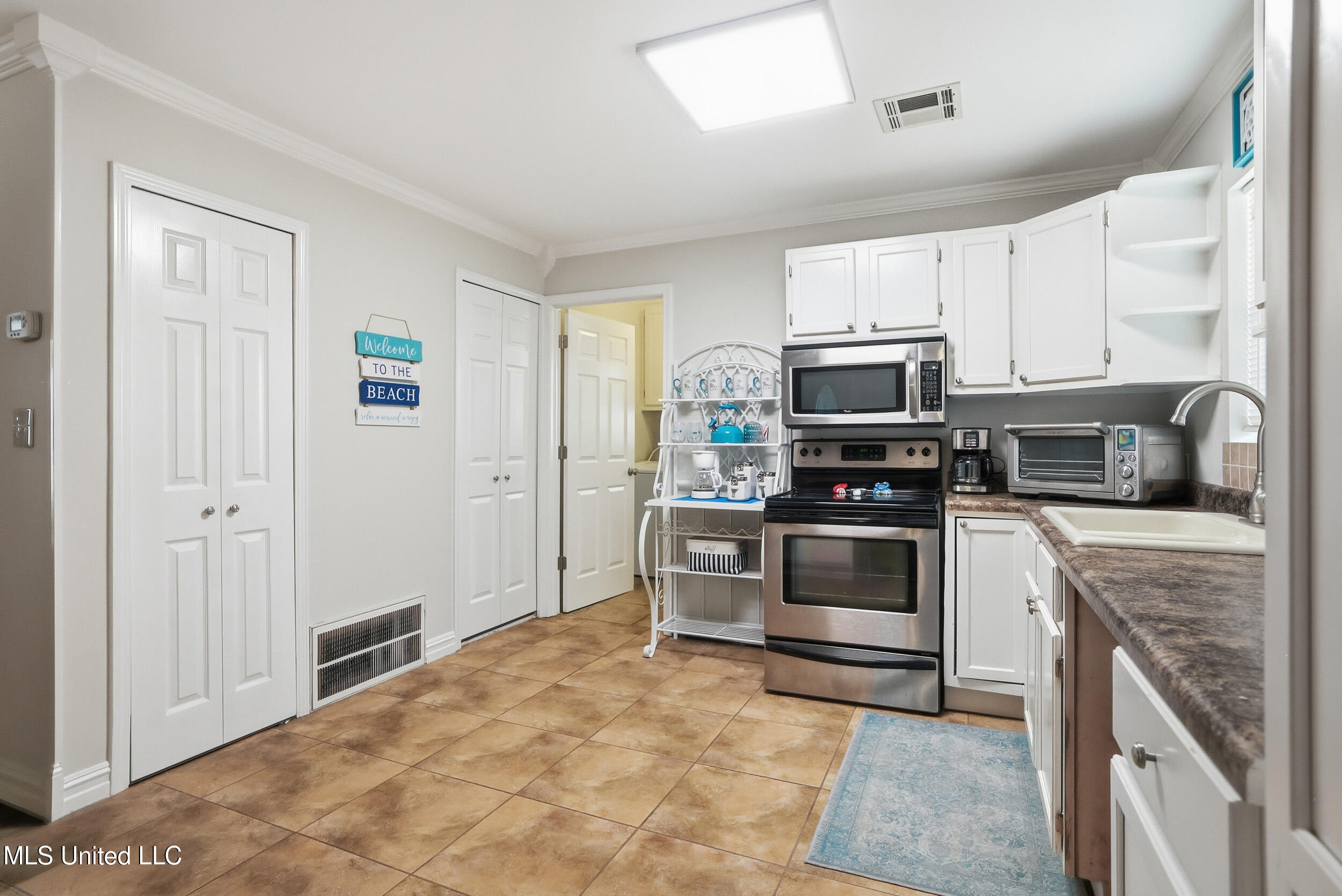 10064 Everest Street Property Photo 23