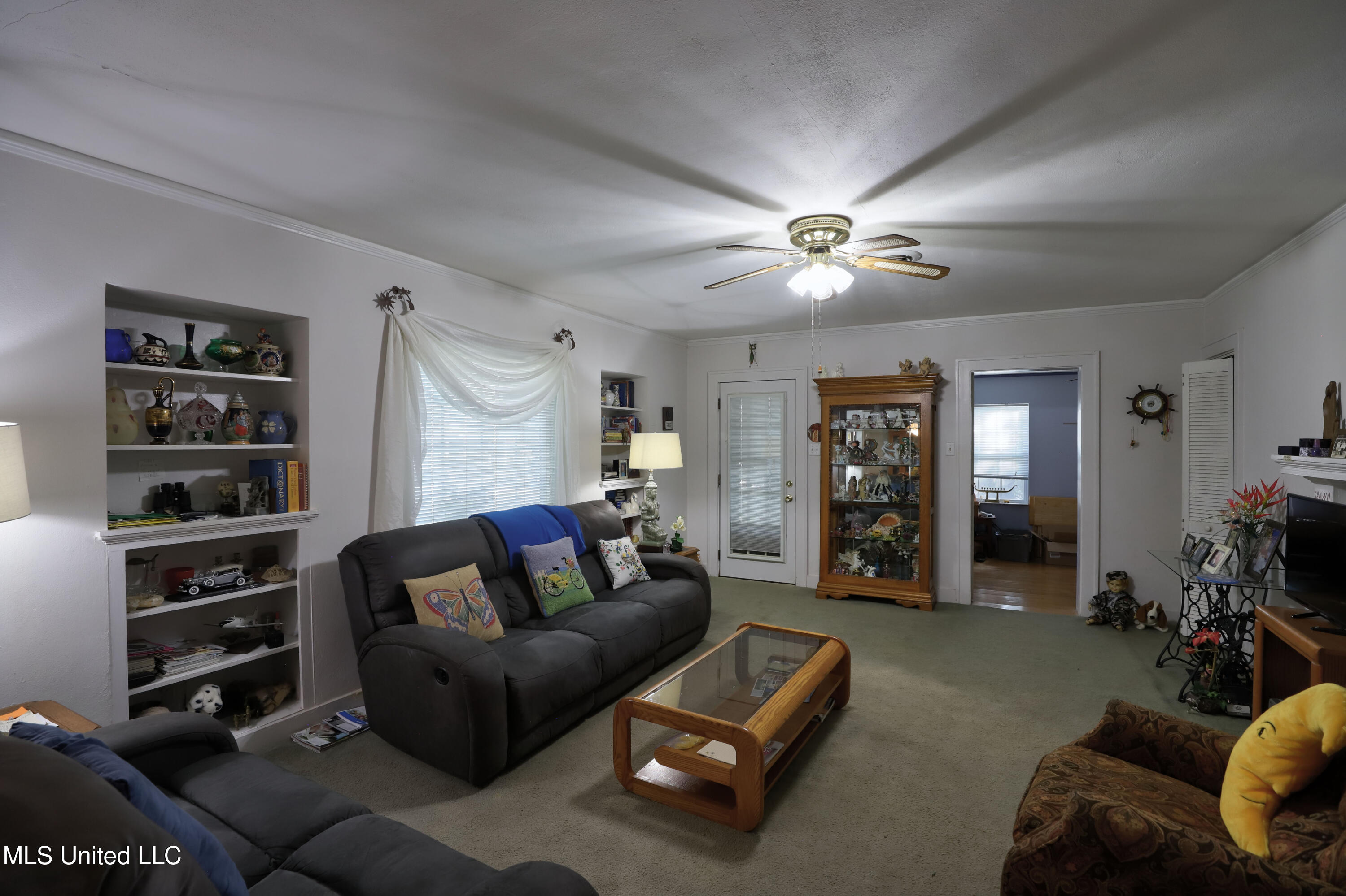 1229 Kensington Drive Property Photo 8