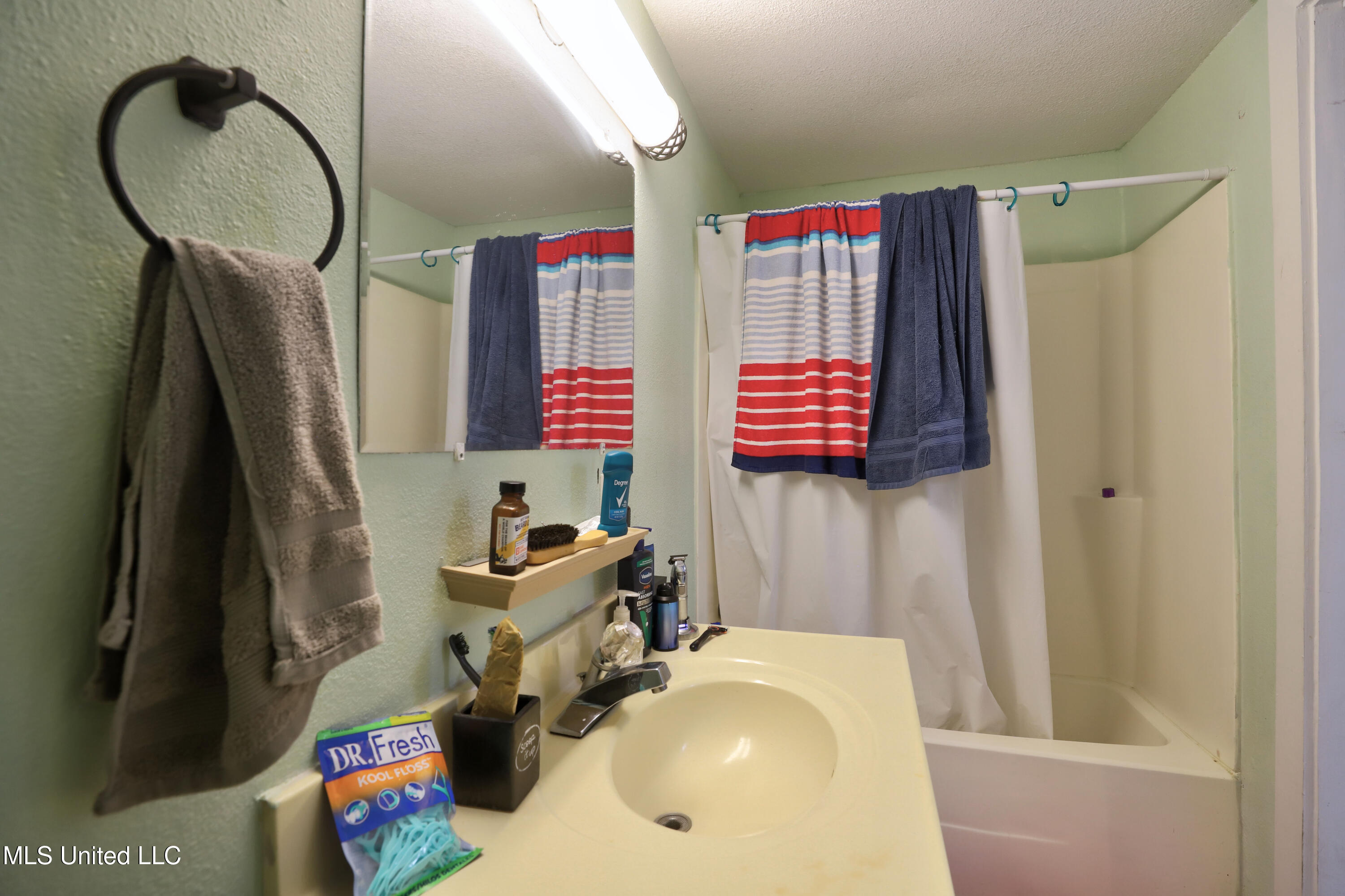 1229 Kensington Drive Property Photo 21