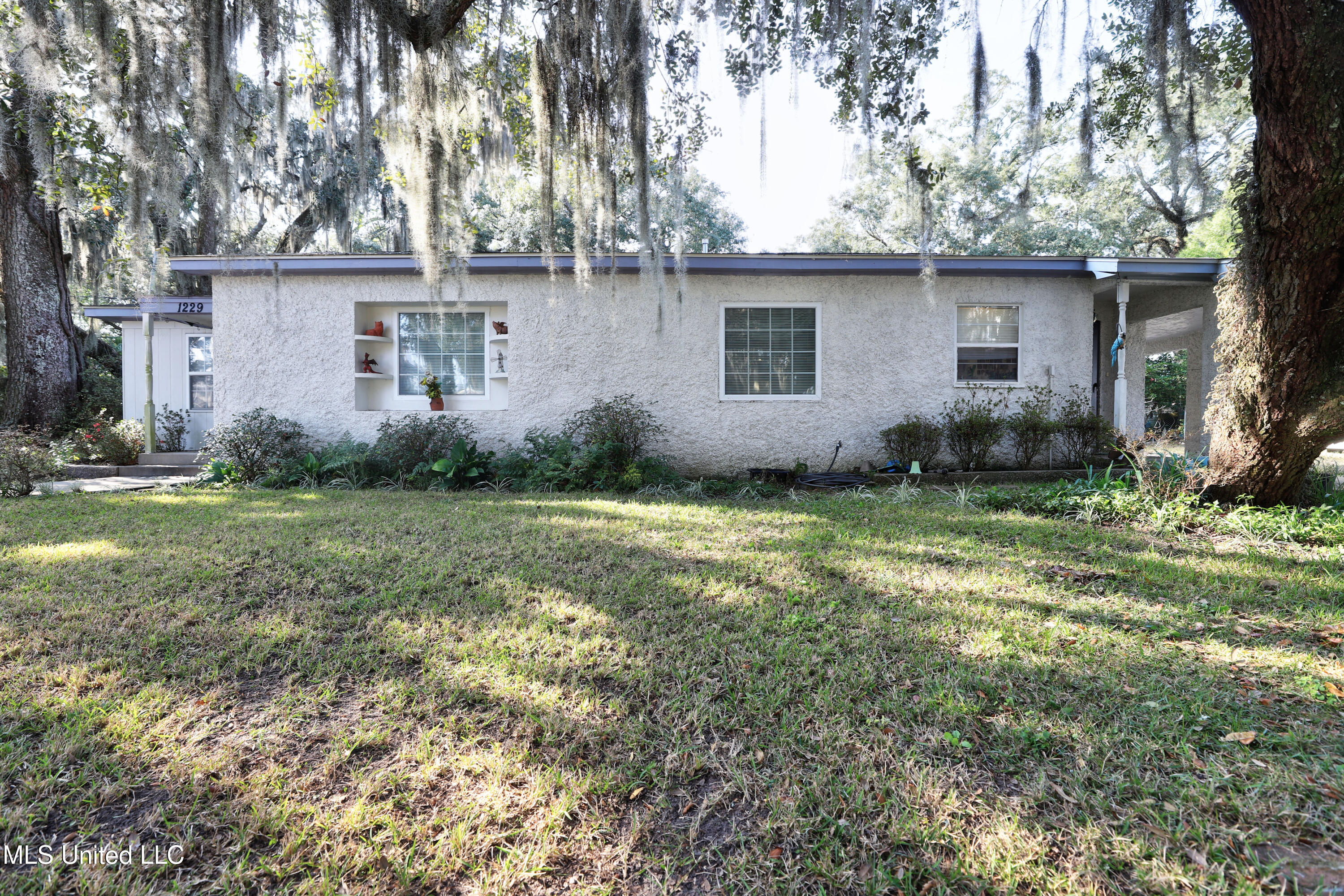 1229 Kensington Drive Property Photo 26