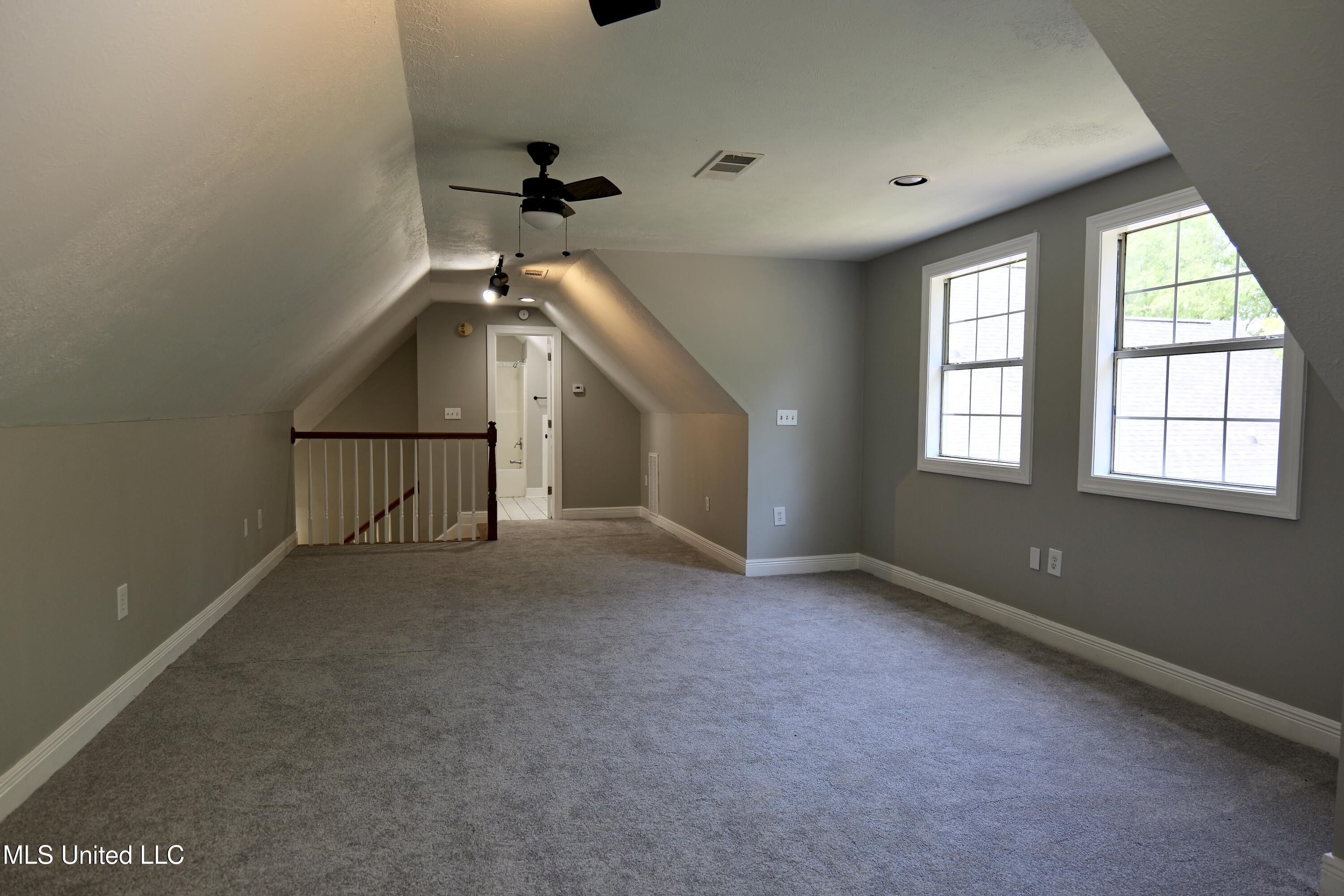 120 Timber Green Lane Property Photo 25