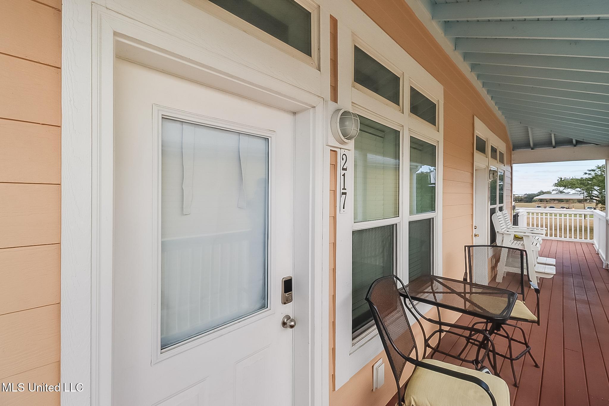1515 E Beach Boulevard Property Photo 1