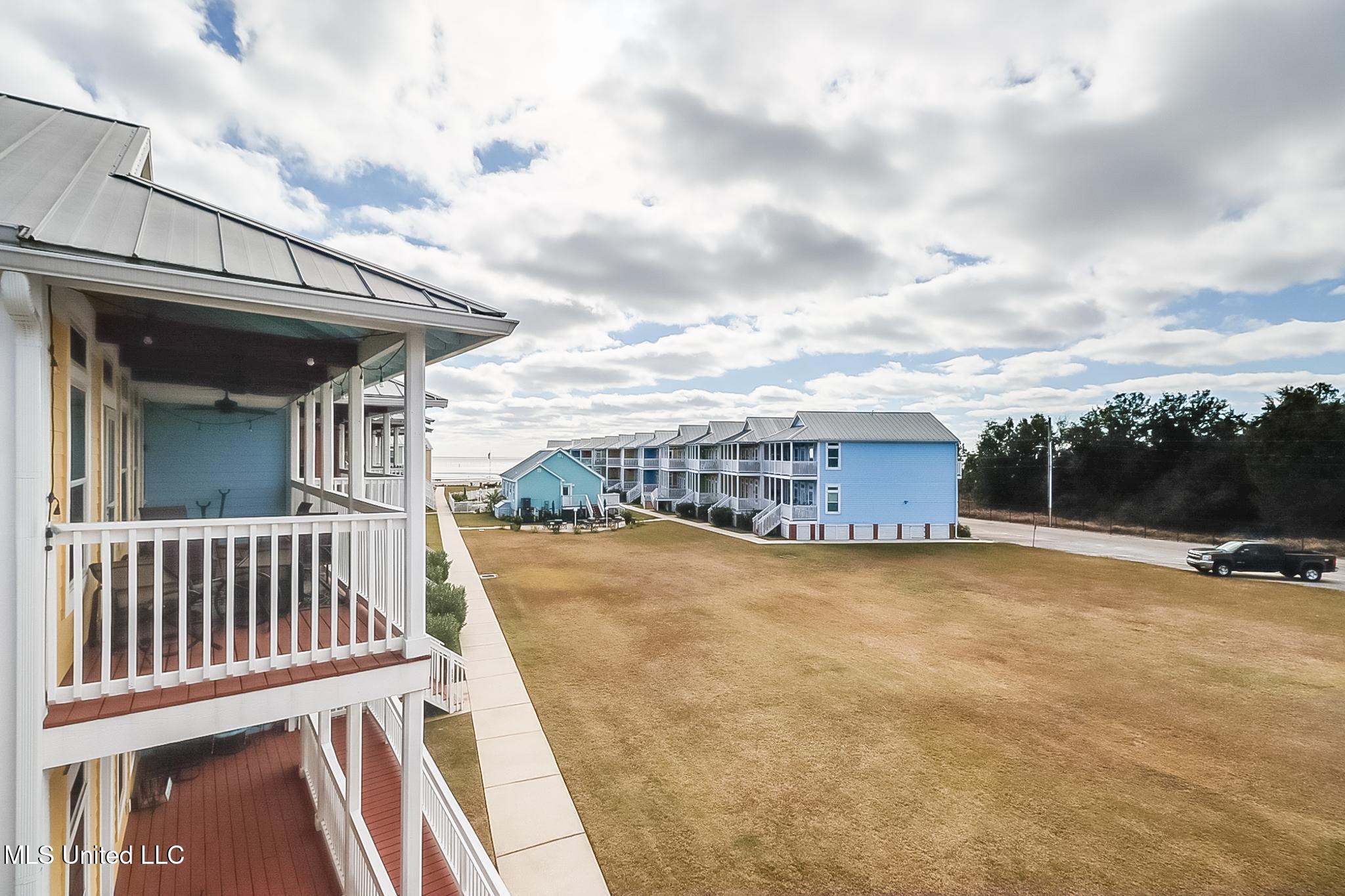 1515 E Beach Boulevard Property Photo 2