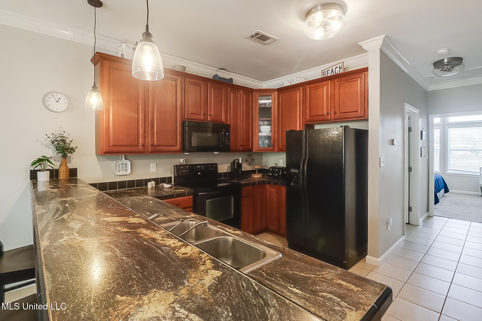 1515 E Beach Boulevard Property Photo 8