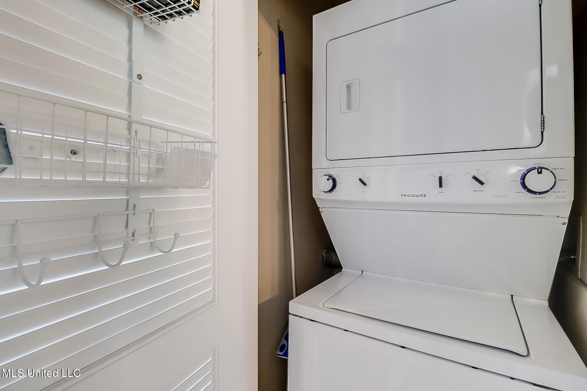 1515 E Beach Boulevard Property Photo 14