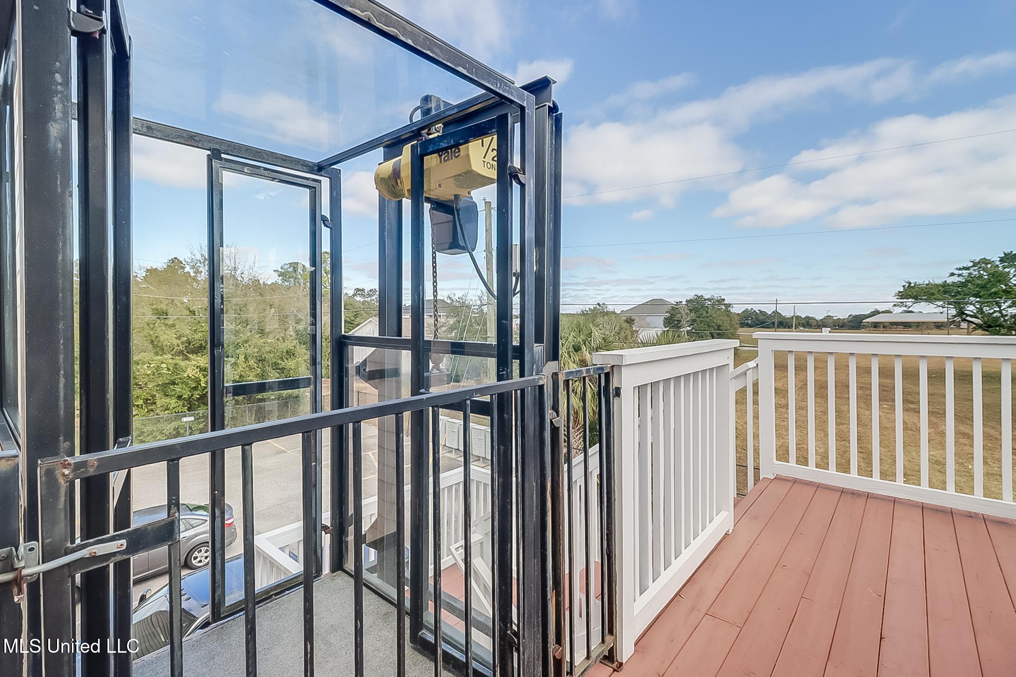 1515 E Beach Boulevard Property Photo 15