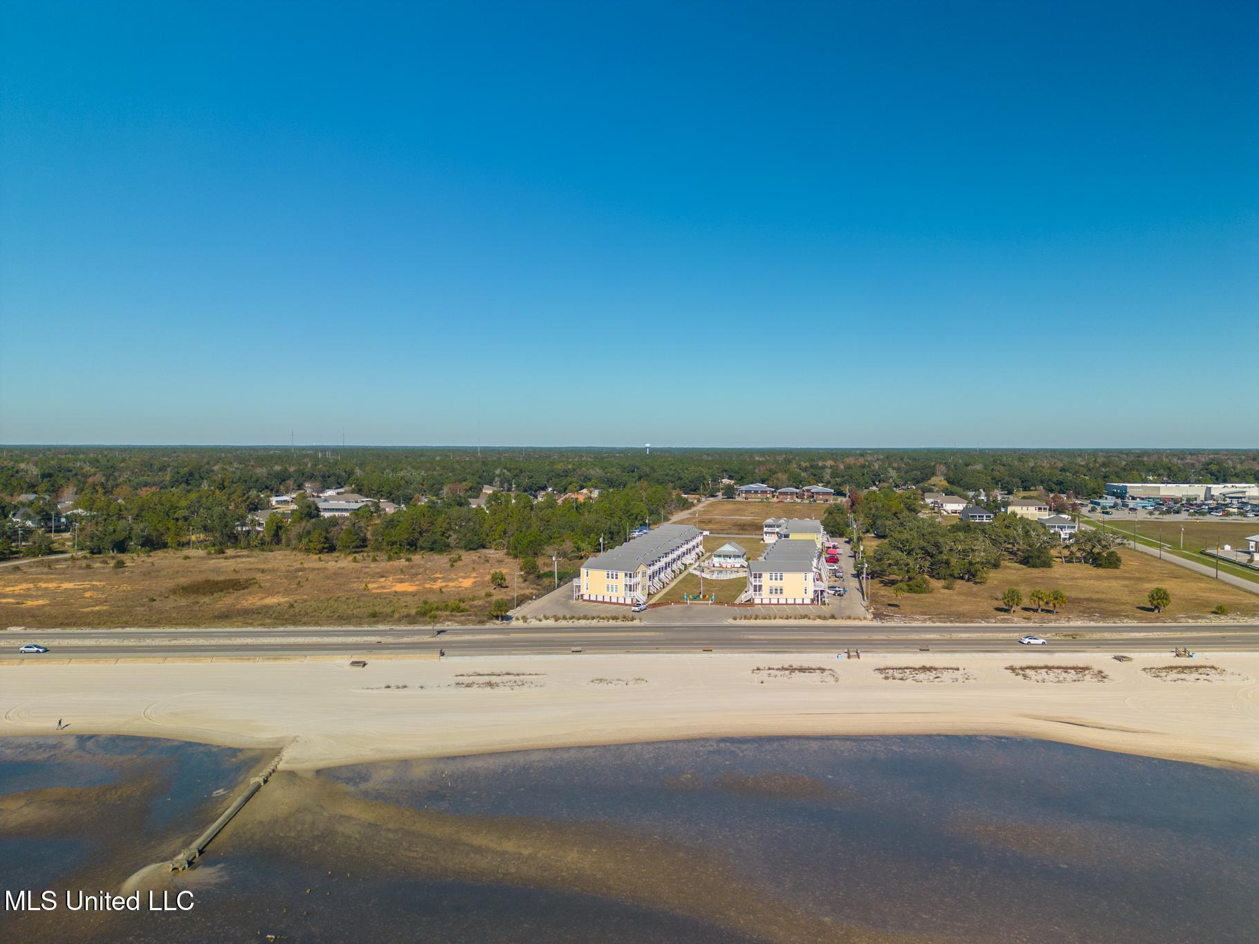 1515 E Beach Boulevard Property Photo 16
