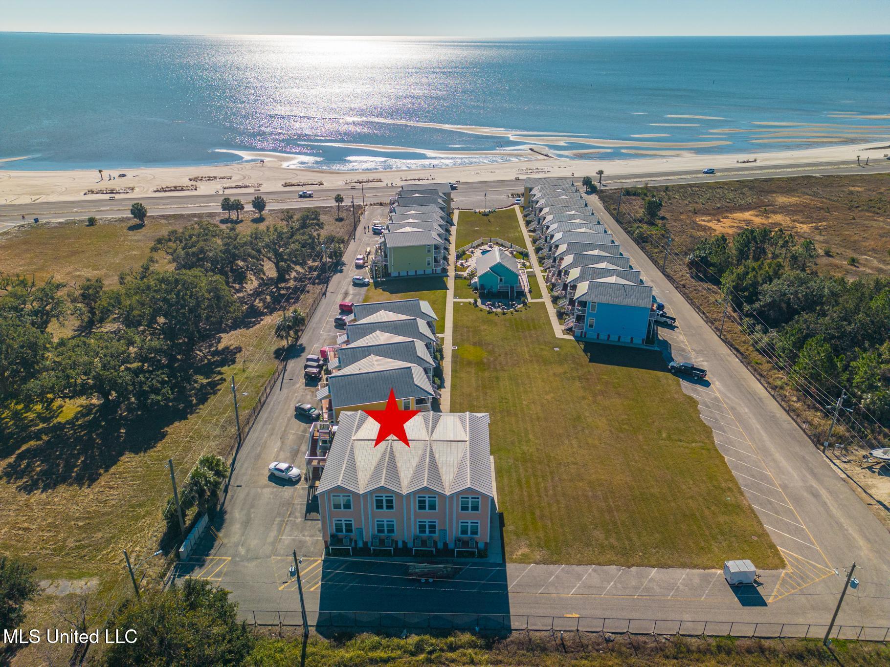 1515 E Beach Boulevard Property Photo 18