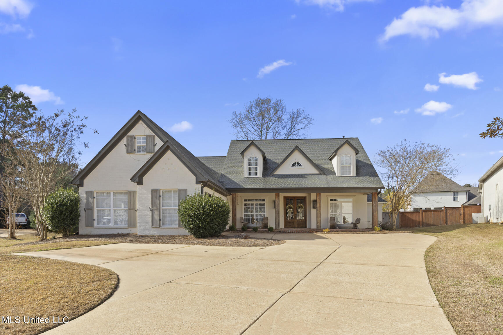 712 S Chickasaw Drive Property Photo 1