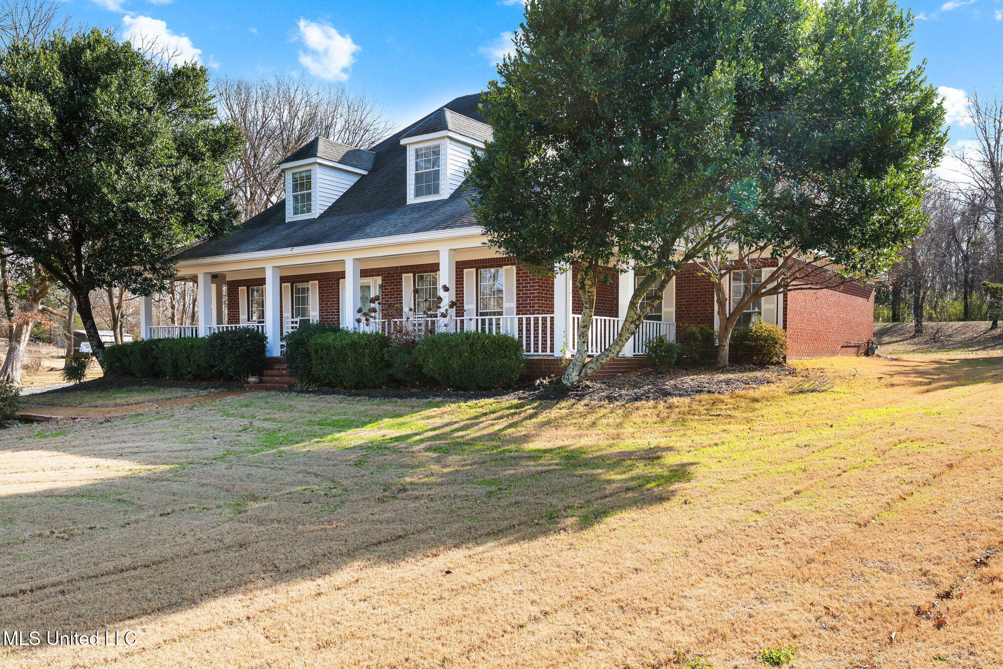 7885 Hunters Bend Cove Property Photo 3