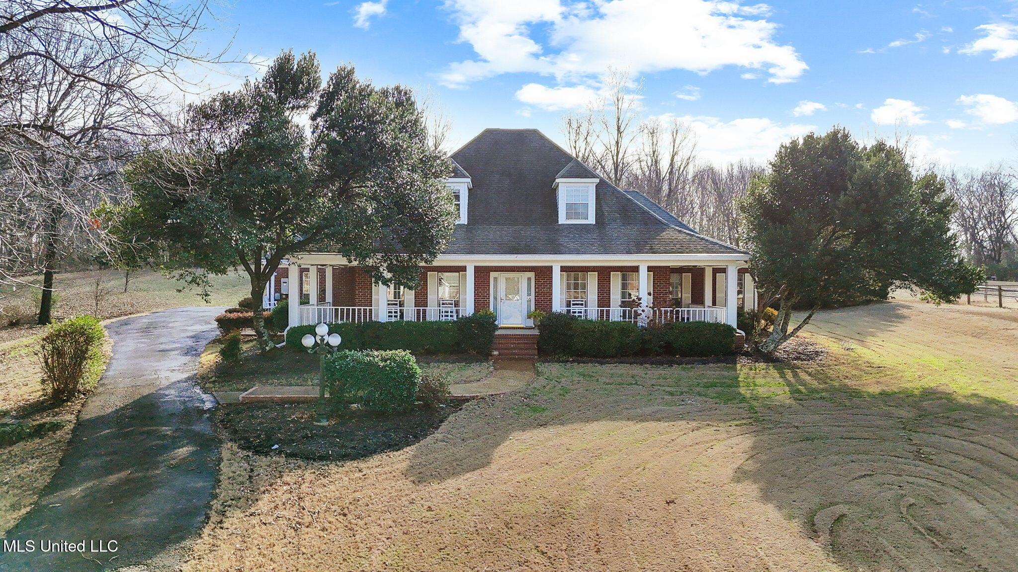7885 Hunters Bend Cove Property Photo 4