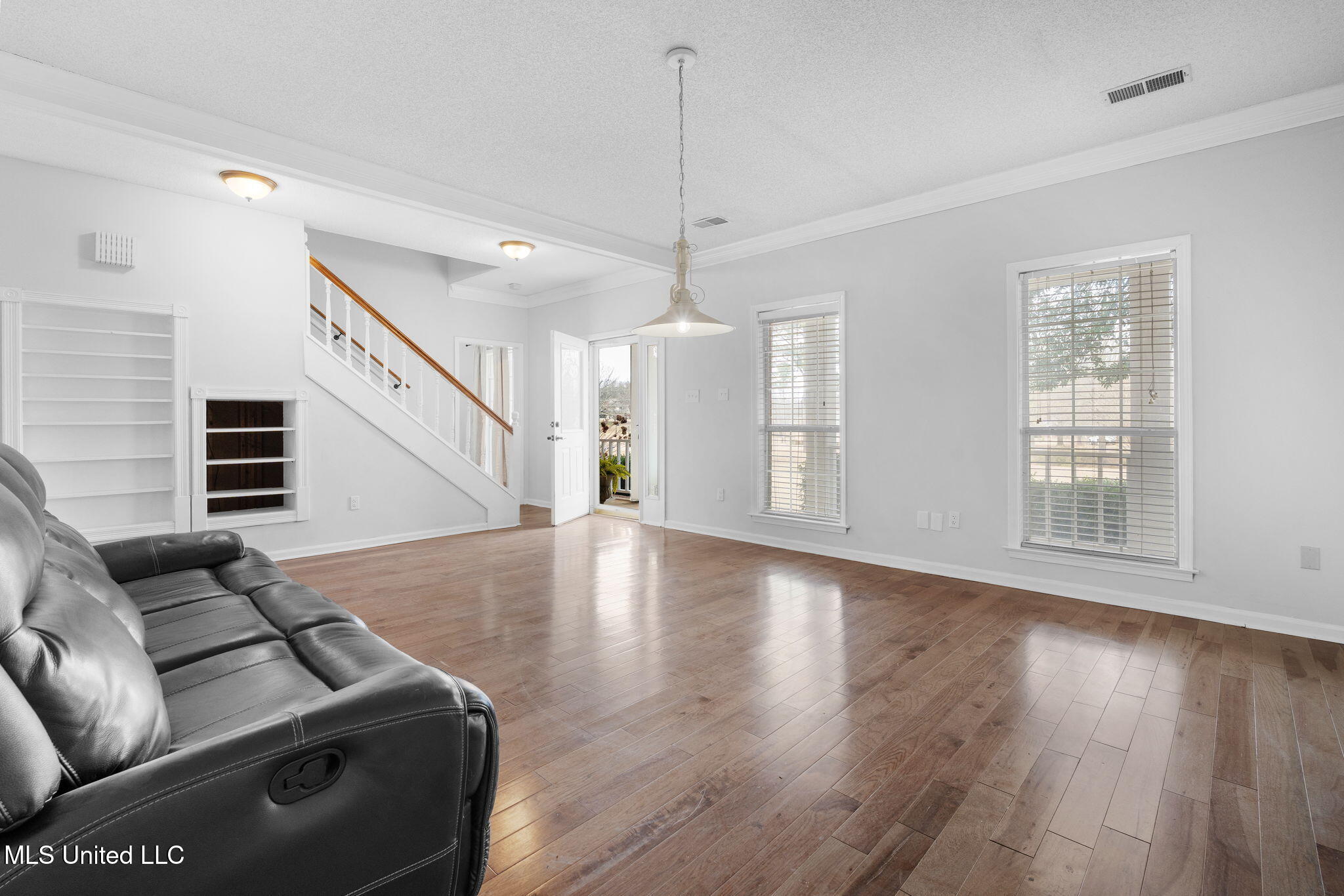 7885 Hunters Bend Cove Property Photo 11