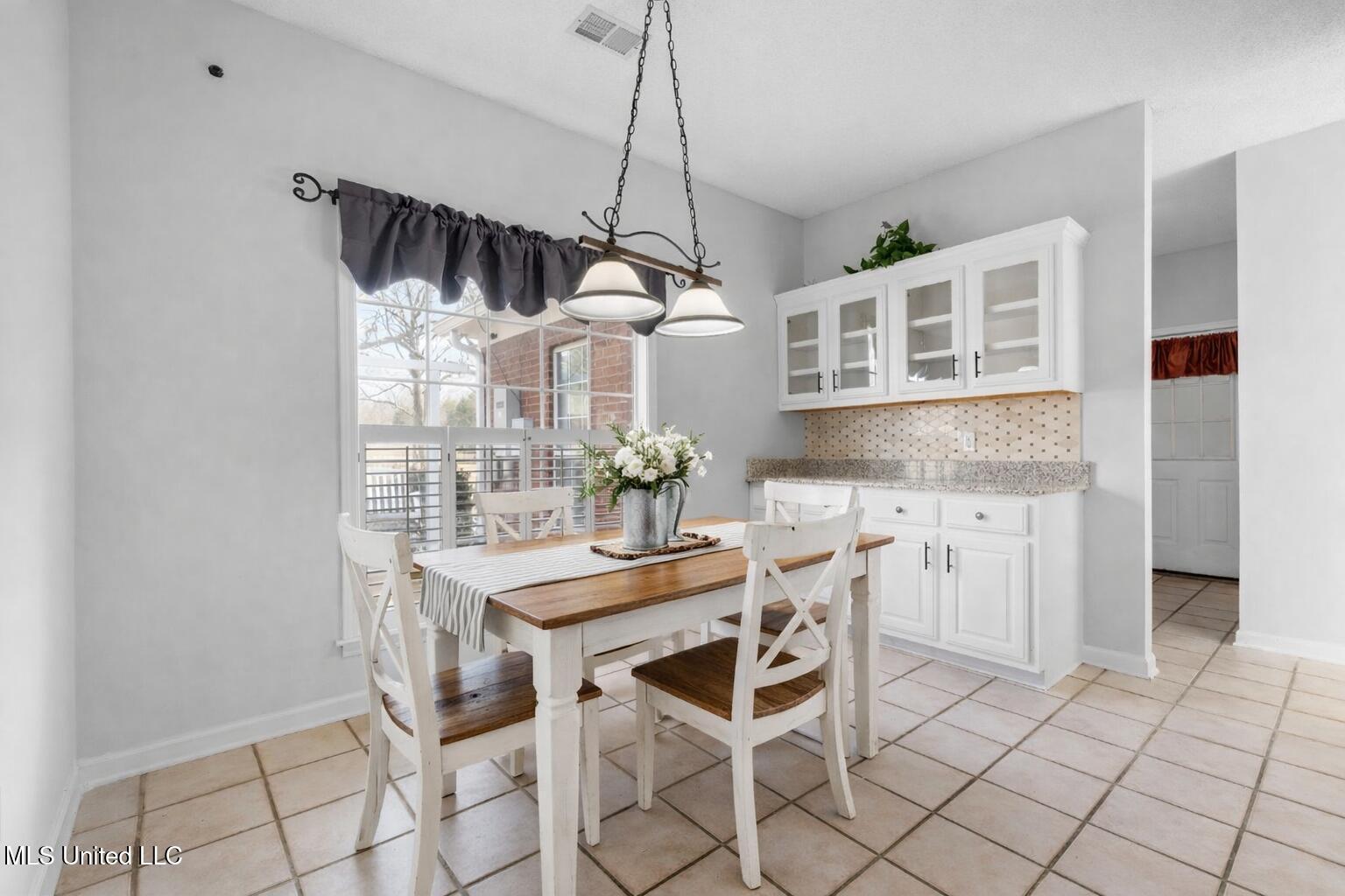 7885 Hunters Bend Cove Property Photo 15