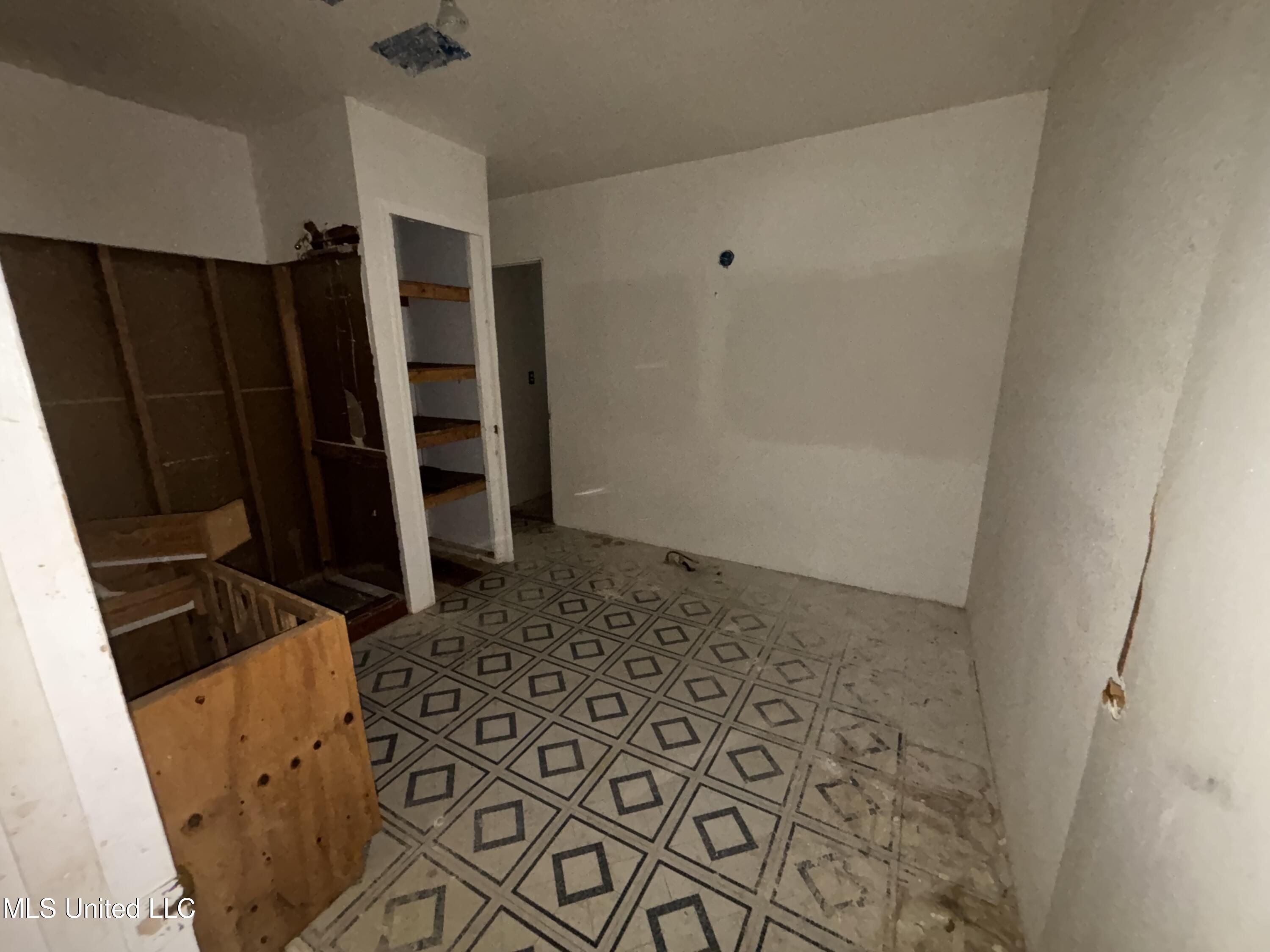29 Agnew Street Property Photo 8