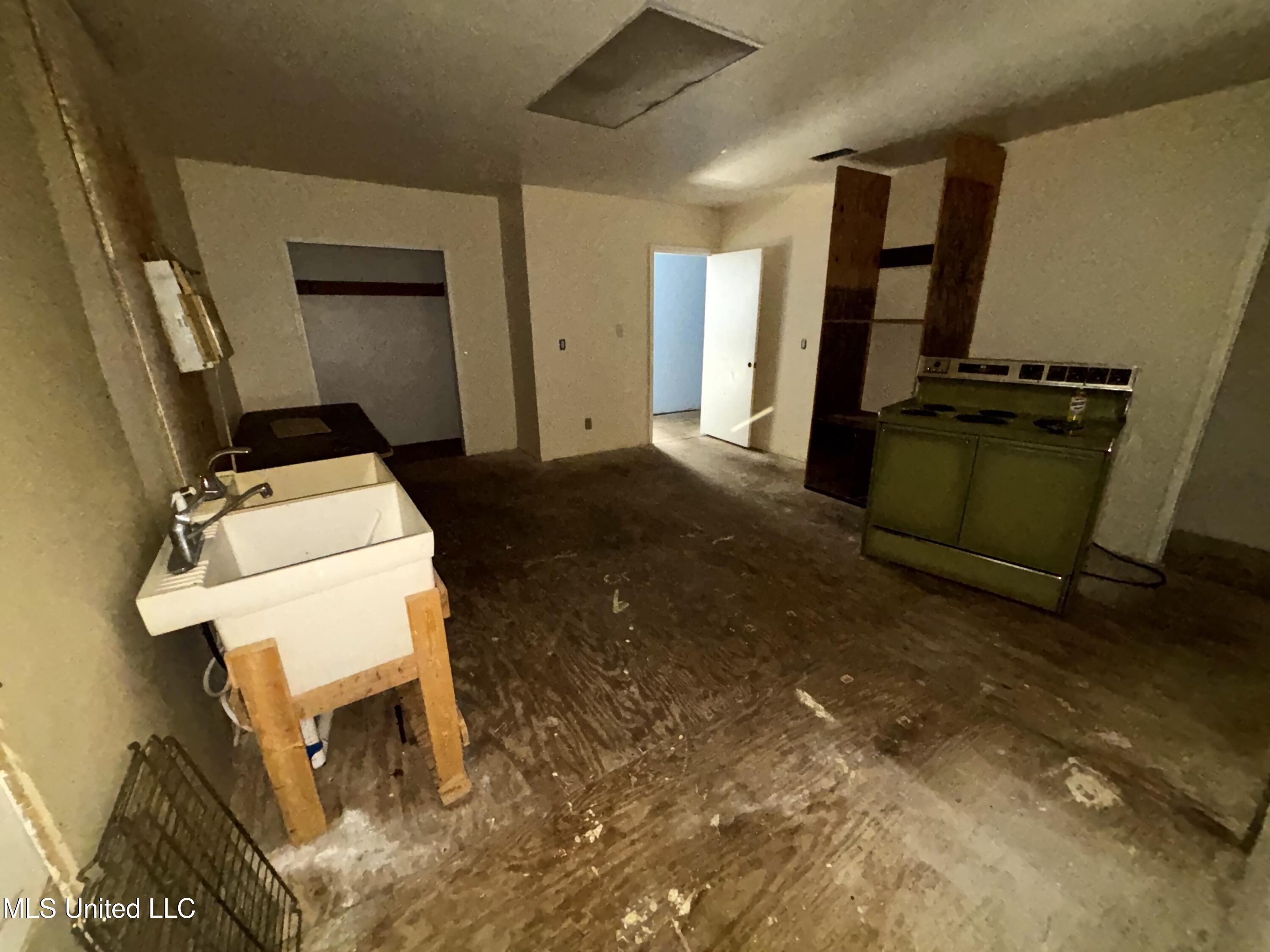 29 Agnew Street Property Photo 10