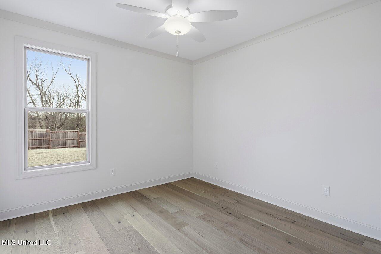 180 Catherine Boulevard Property Photo 25