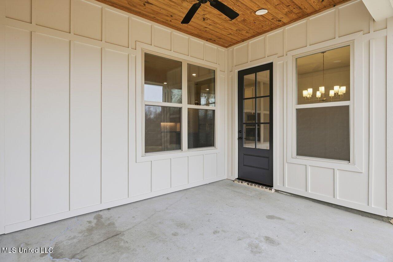 180 Catherine Boulevard Property Photo 26