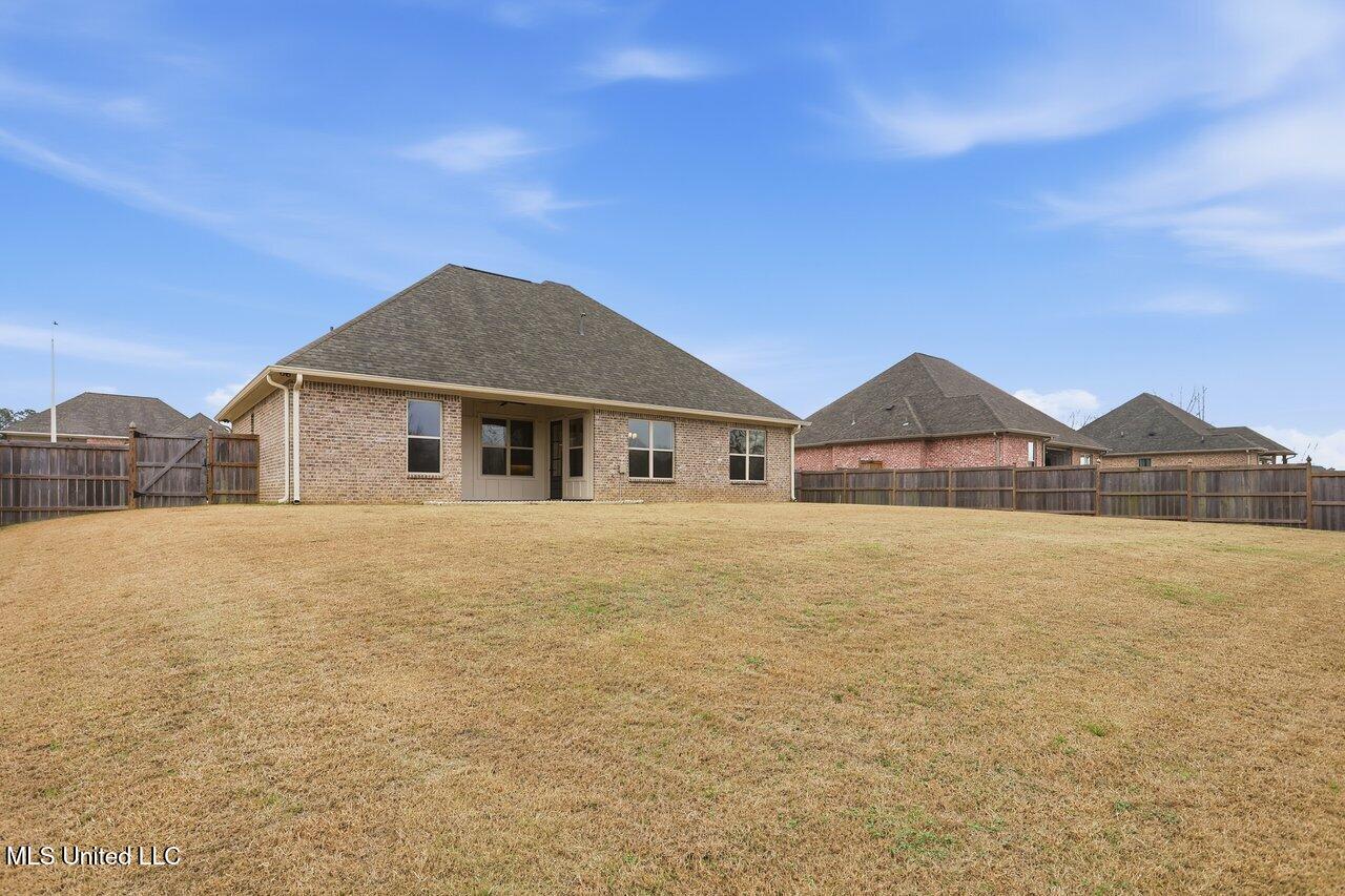 180 Catherine Boulevard Property Photo 29