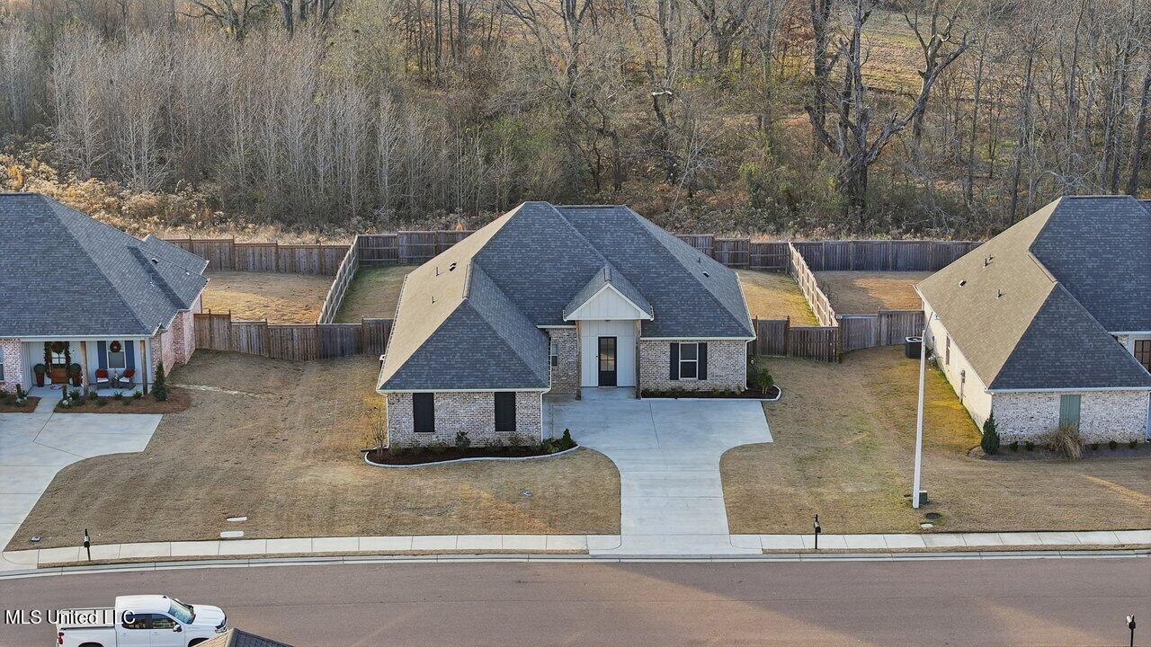 180 Catherine Boulevard Property Photo 48