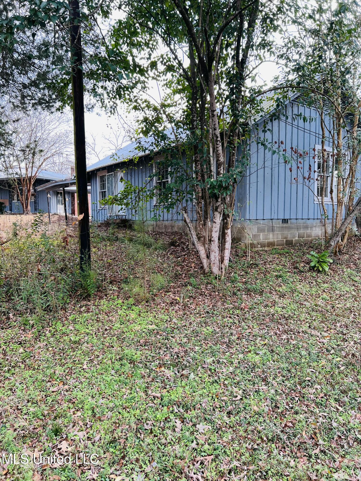 417 Boulevard Street Property Photo 2