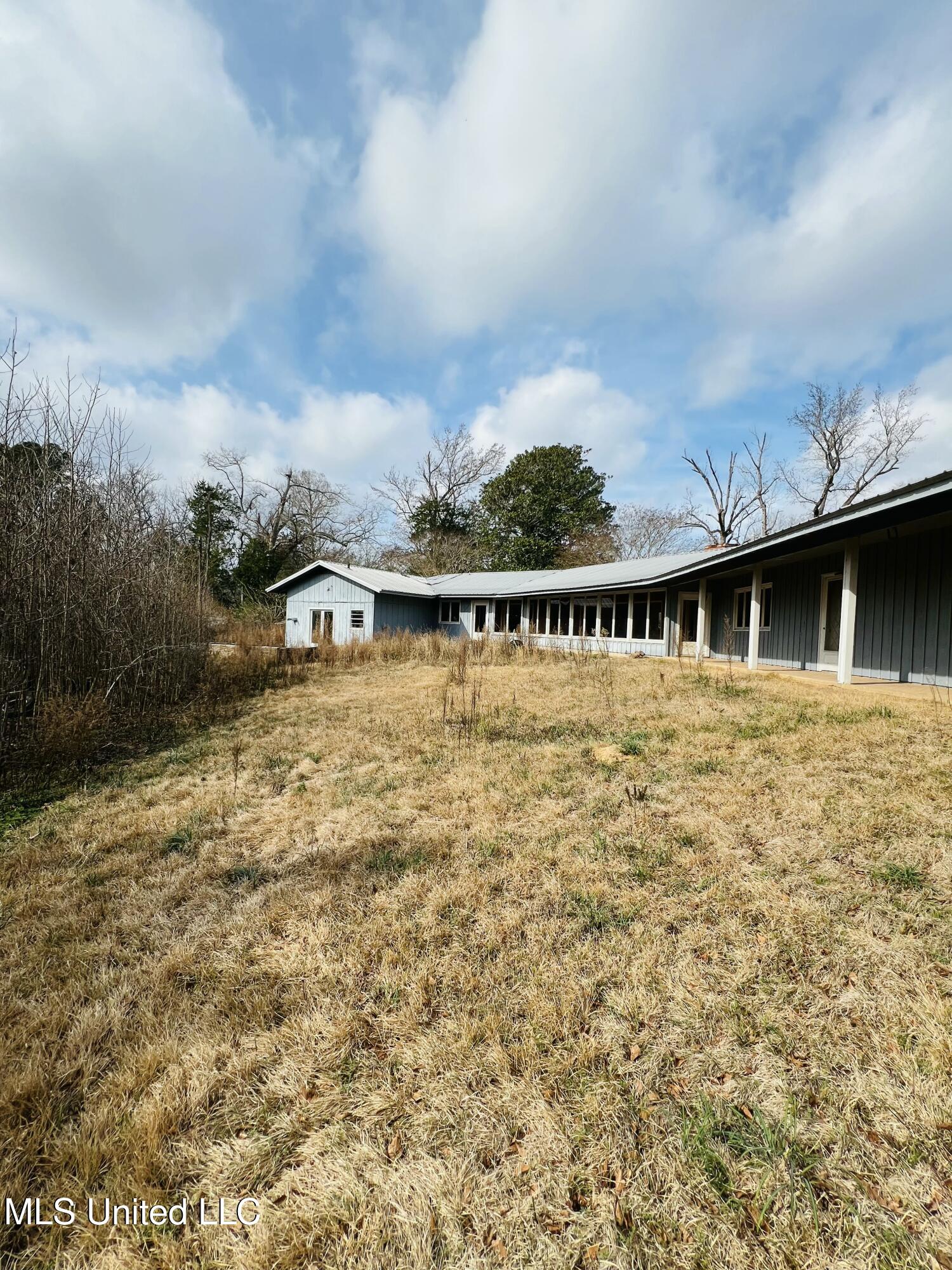 417 Boulevard Street Property Photo 3