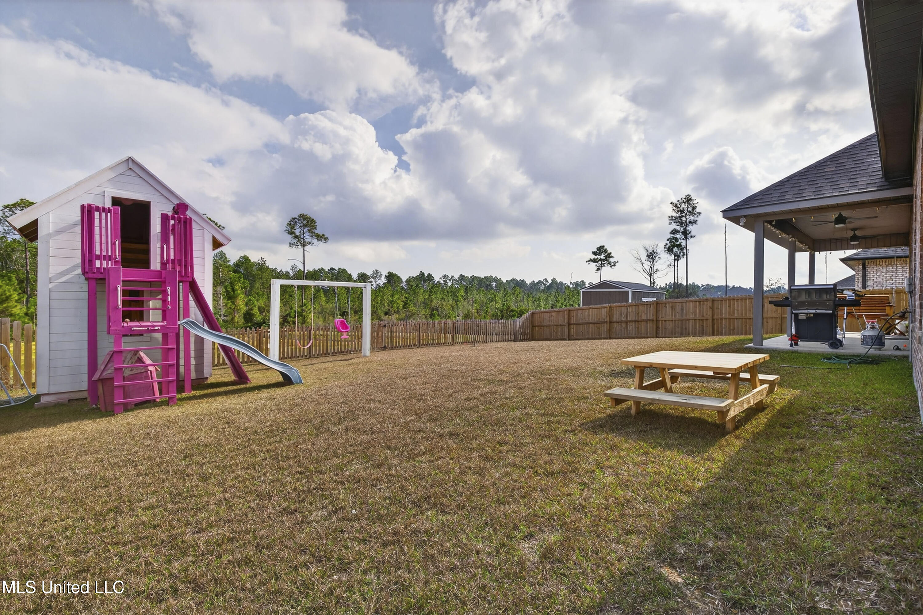 15376 High Point Drive Property Photo 24