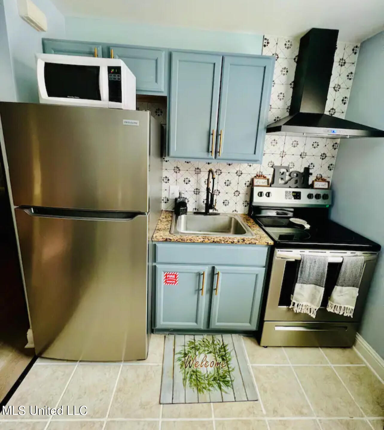 1664 Beach Boulevard Property Photo 8