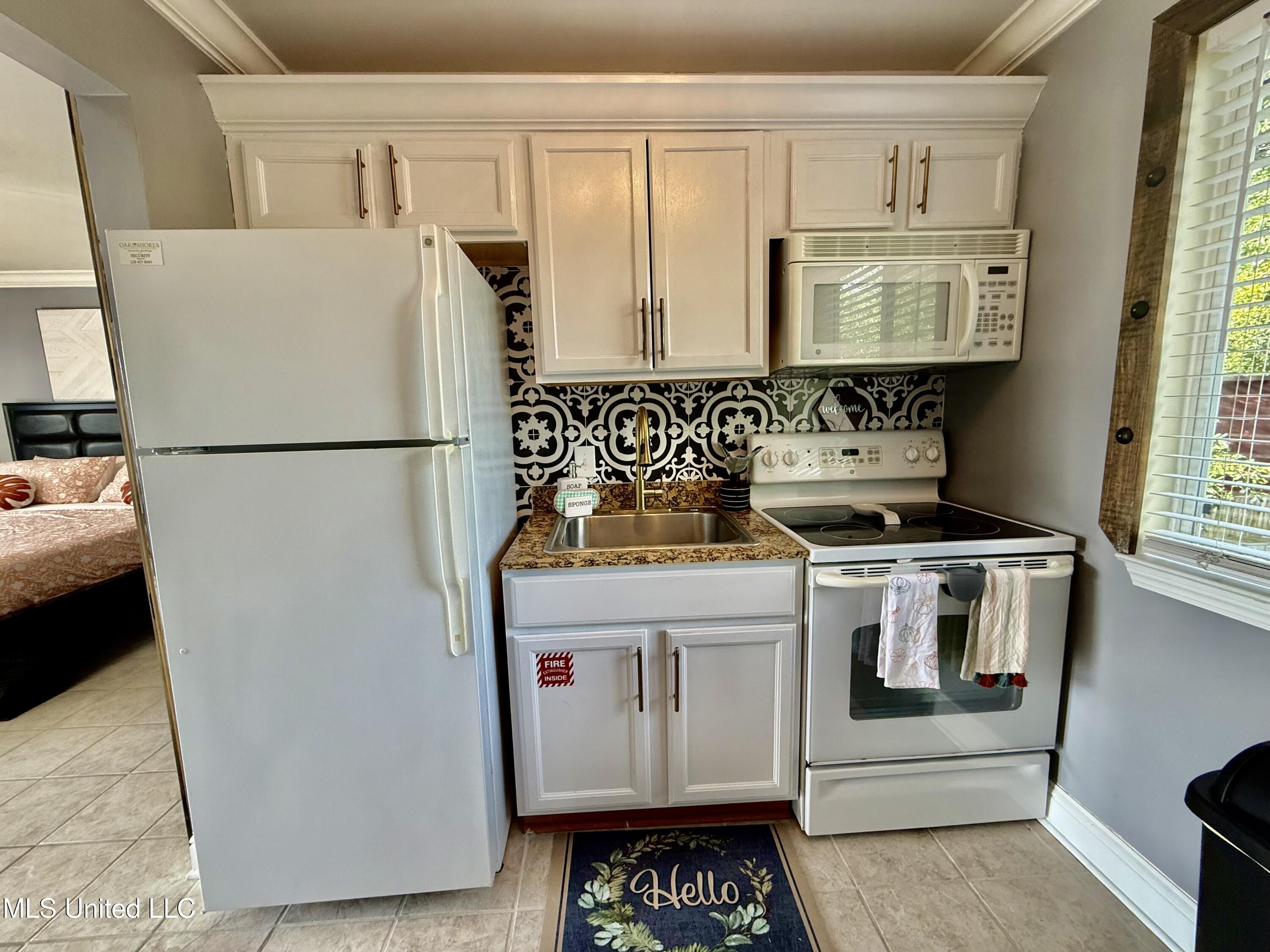 1664 Beach Boulevard Property Photo 9
