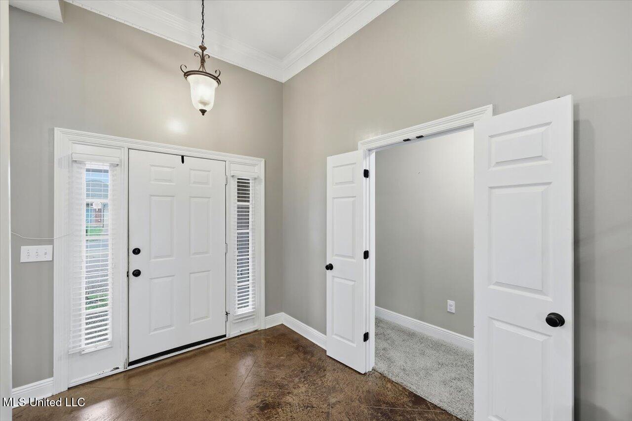 608 Summer Place Property Photo 4