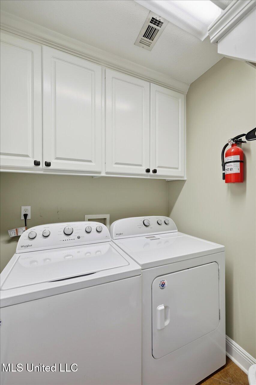 608 Summer Place Property Photo 15
