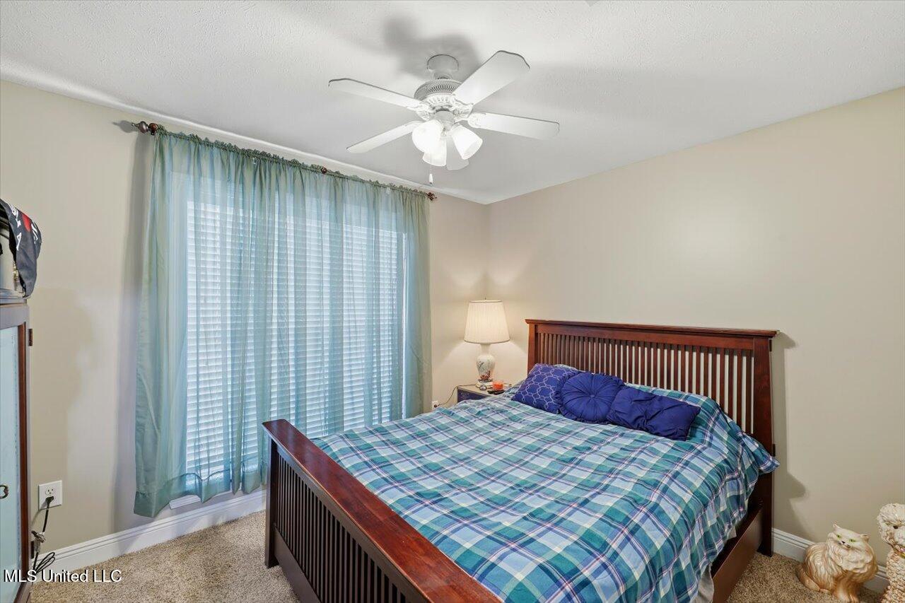 608 Summer Place Property Photo 22