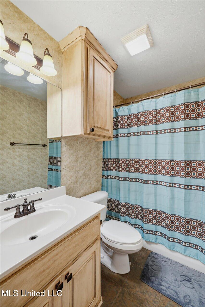 608 Summer Place Property Photo 23