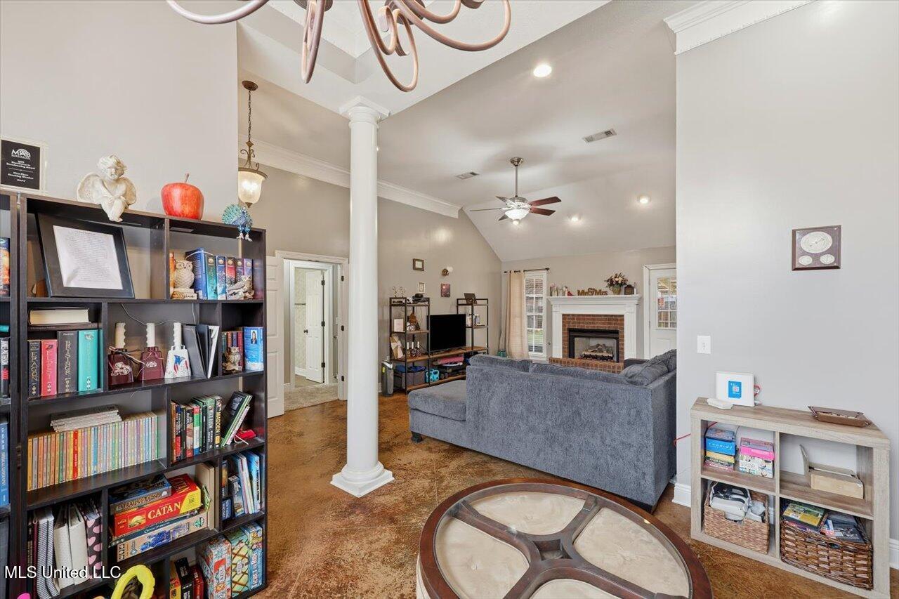 608 Summer Place Property Photo 26