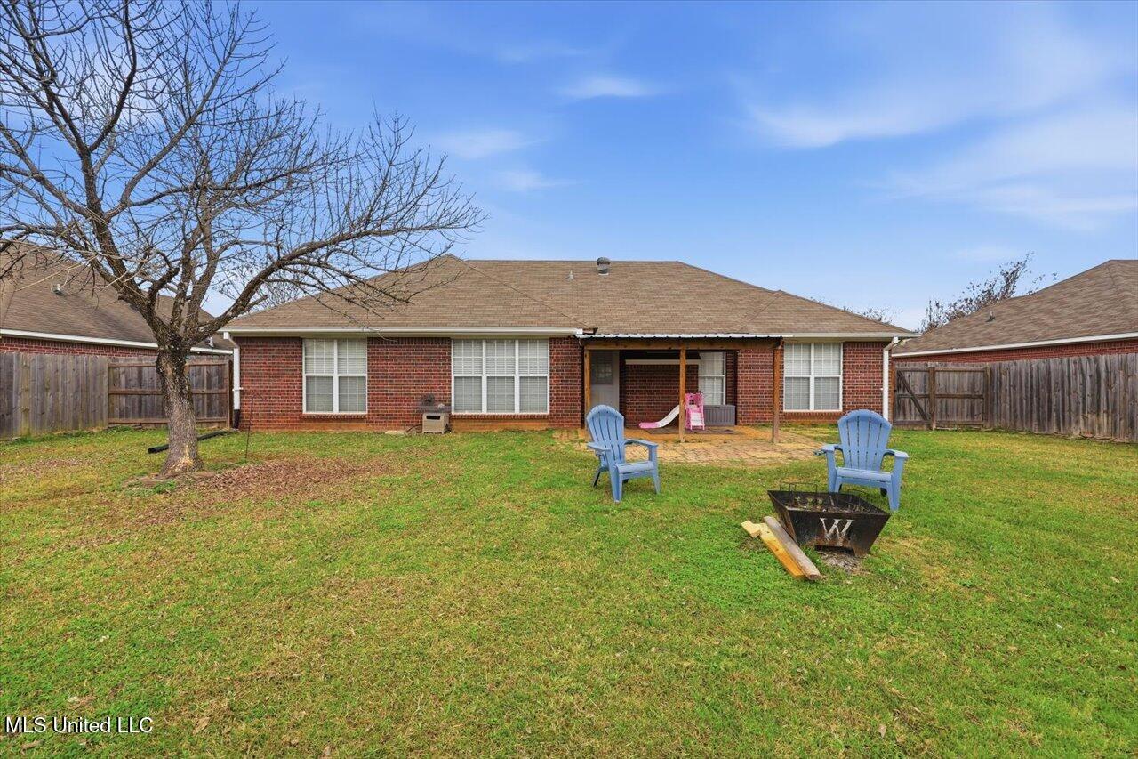 608 Summer Place Property Photo 27