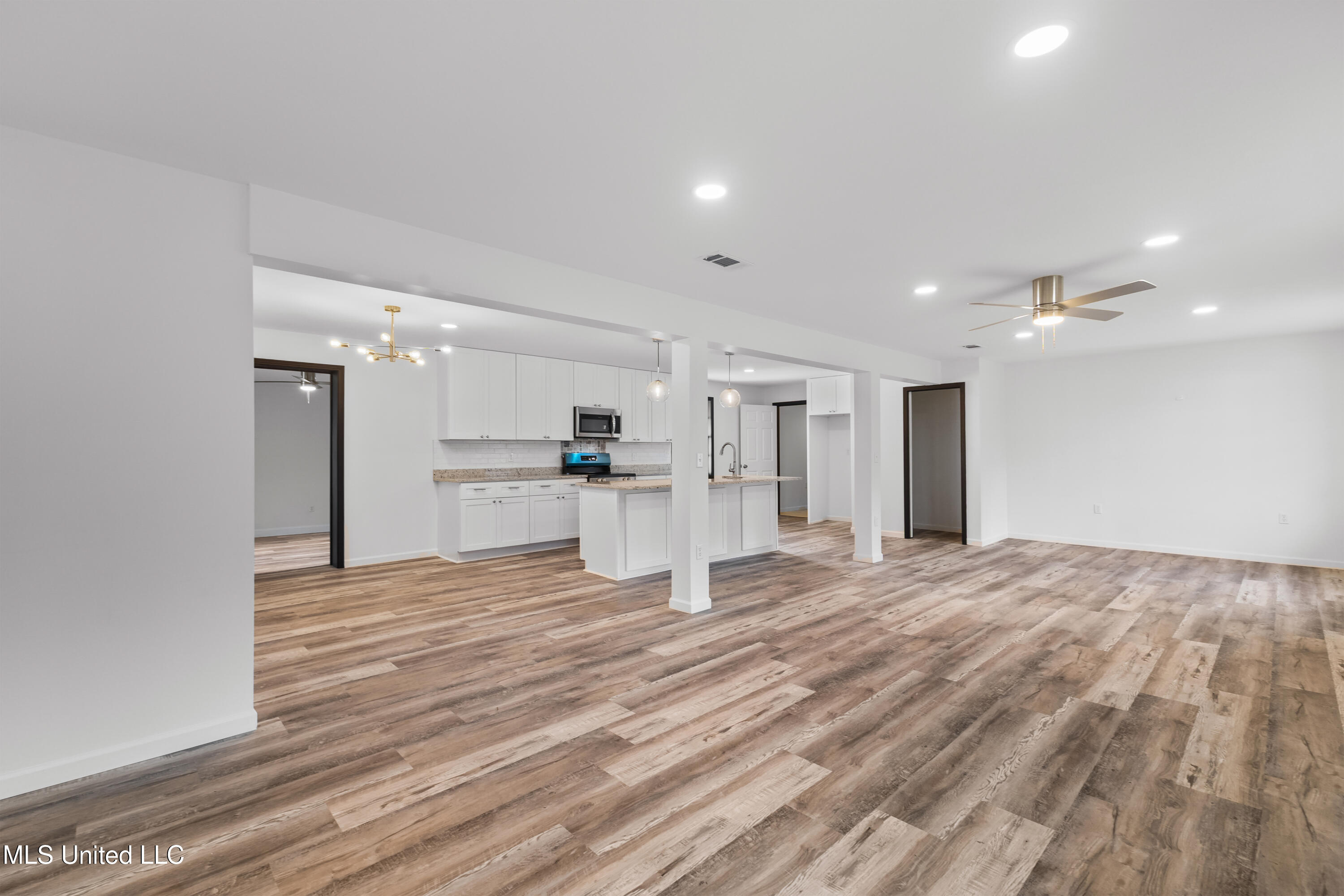 1116 West Avenue Property Photo 7
