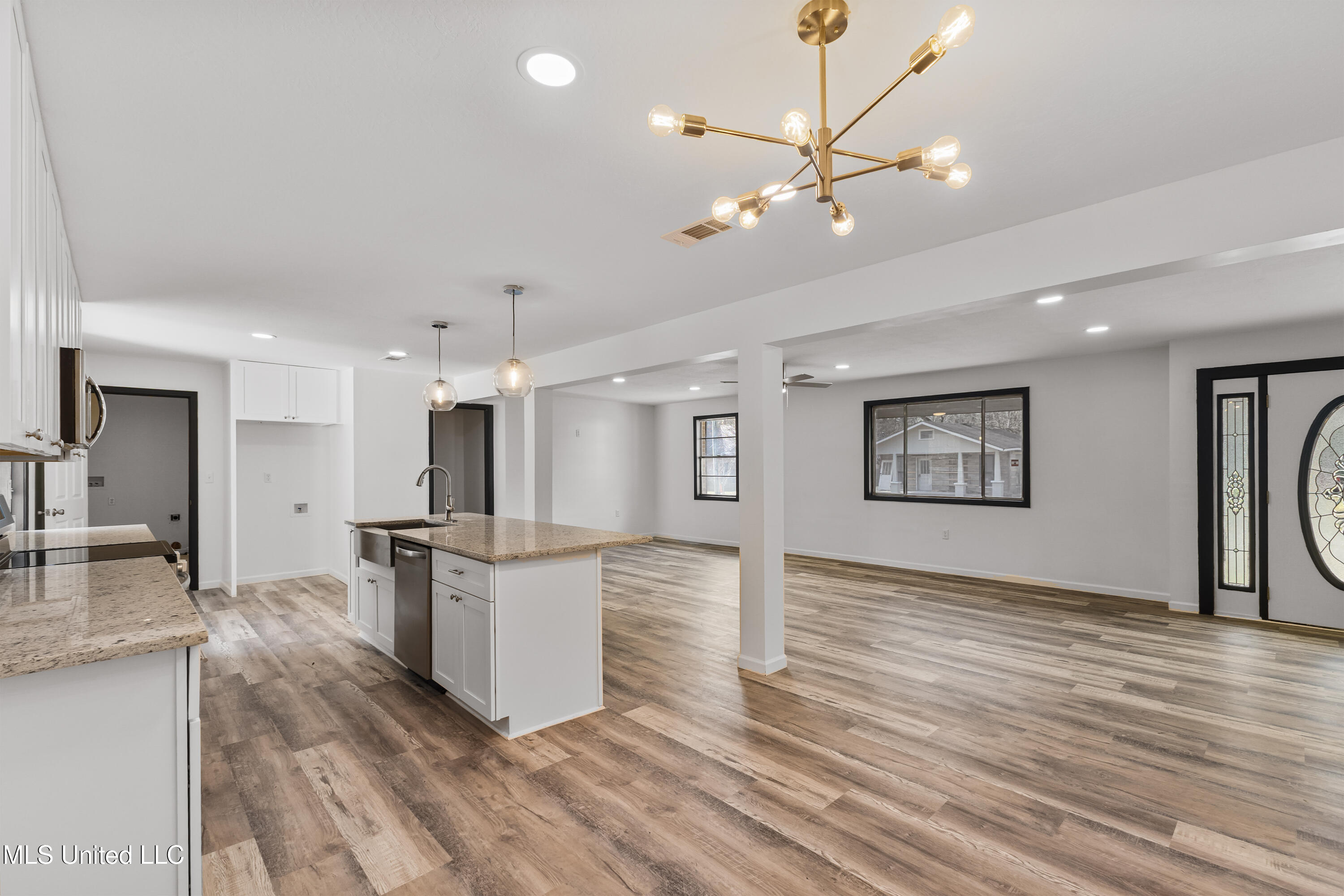 1116 West Avenue Property Photo 11