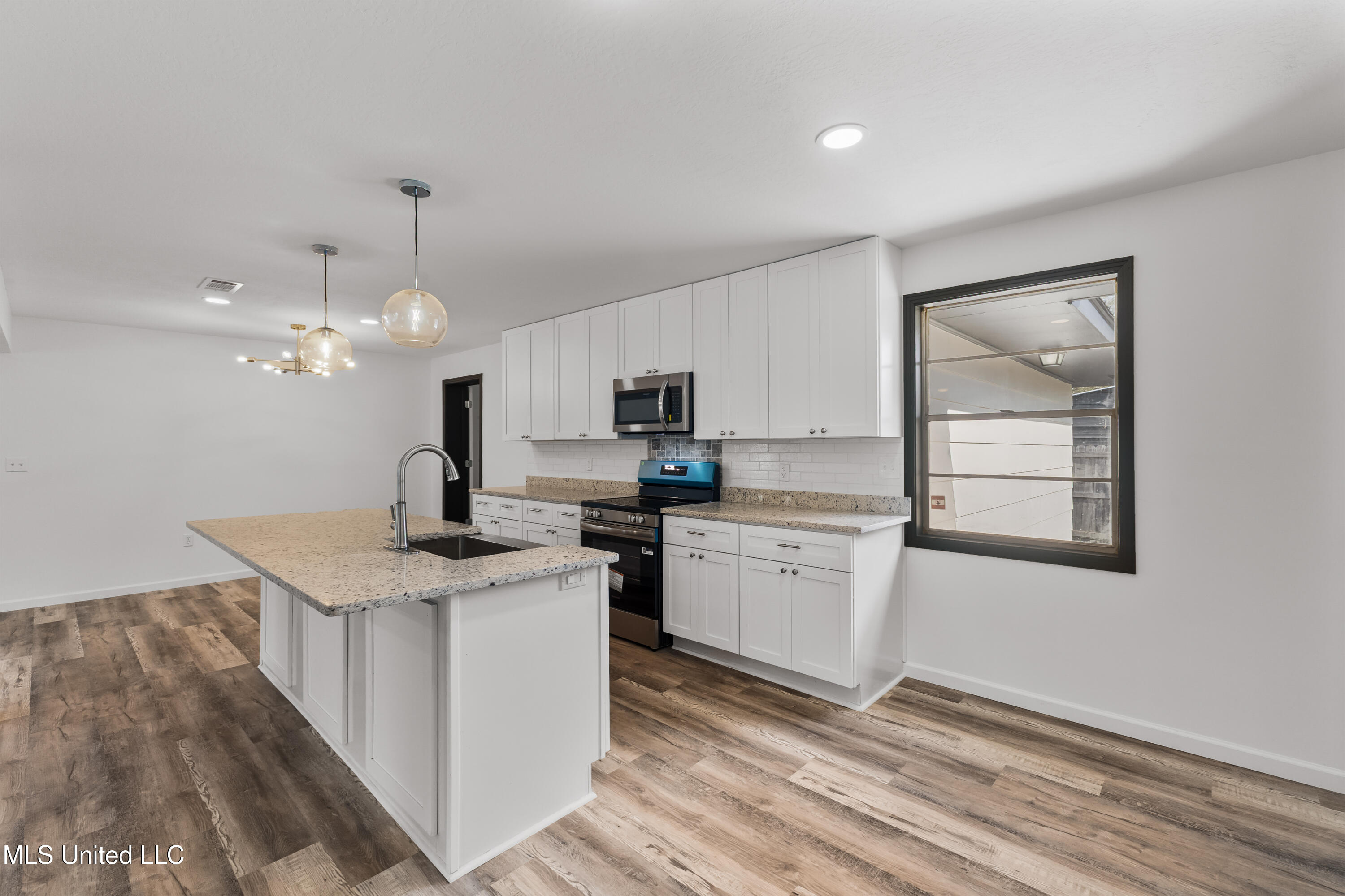 1116 West Avenue Property Photo 15