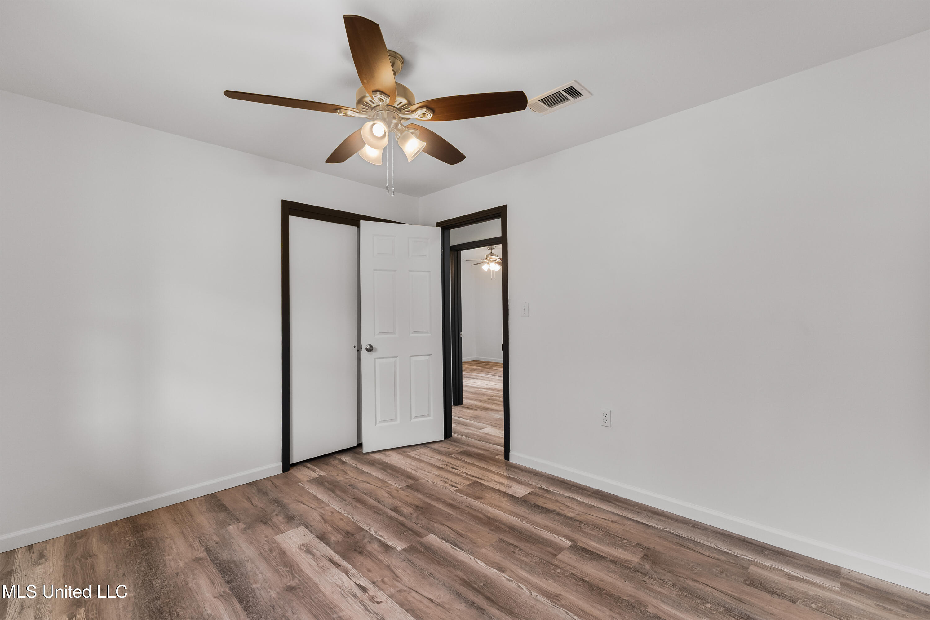1116 West Avenue Property Photo 30