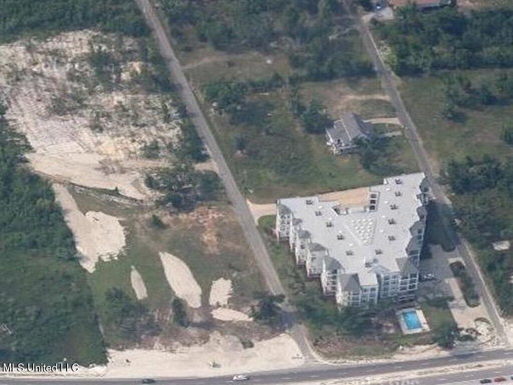 26300 Highway 90 Property Photo 2