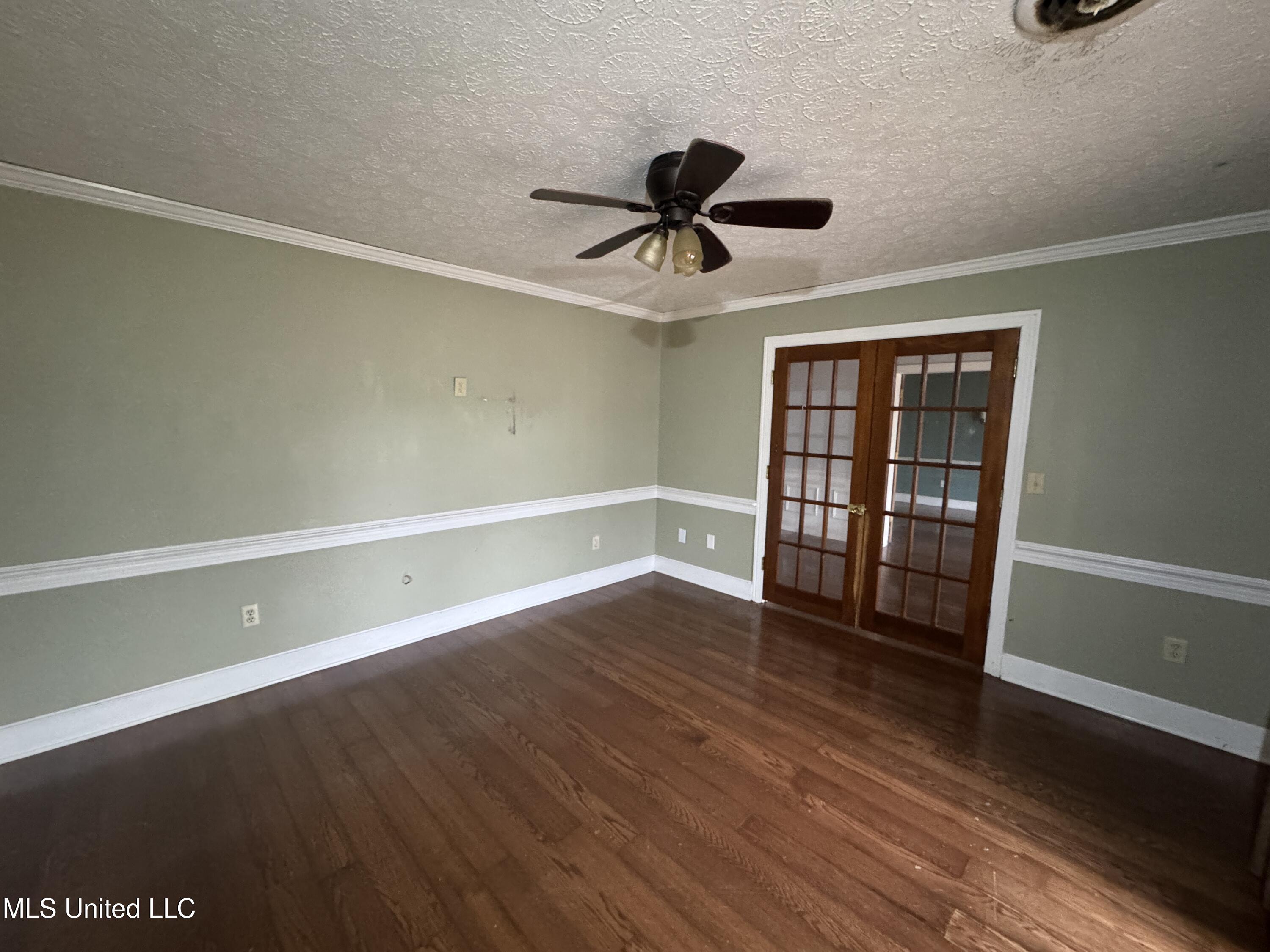 105 Easthaven Drive Property Photo 7
