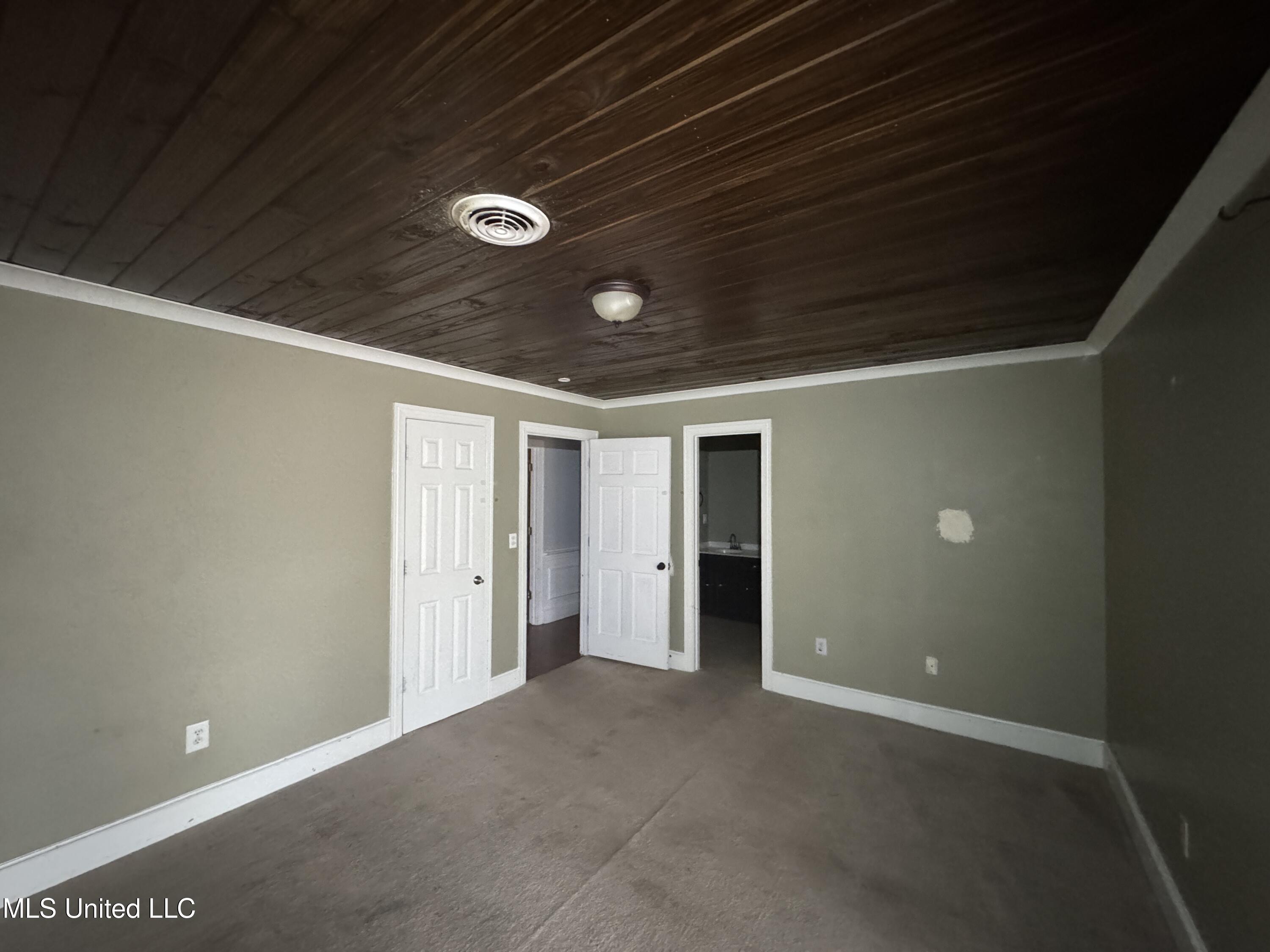 105 Easthaven Drive Property Photo 19