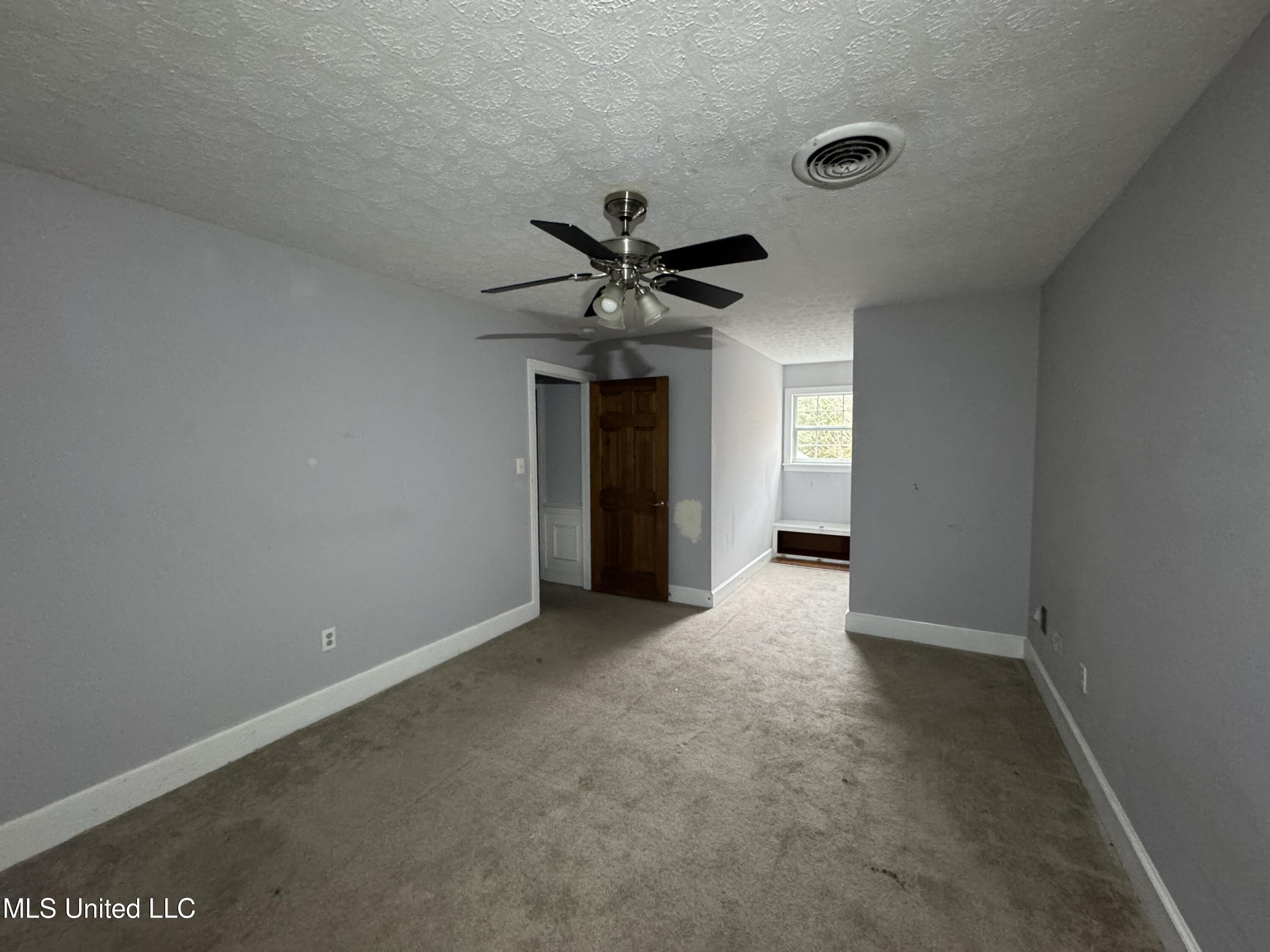 105 Easthaven Drive Property Photo 23