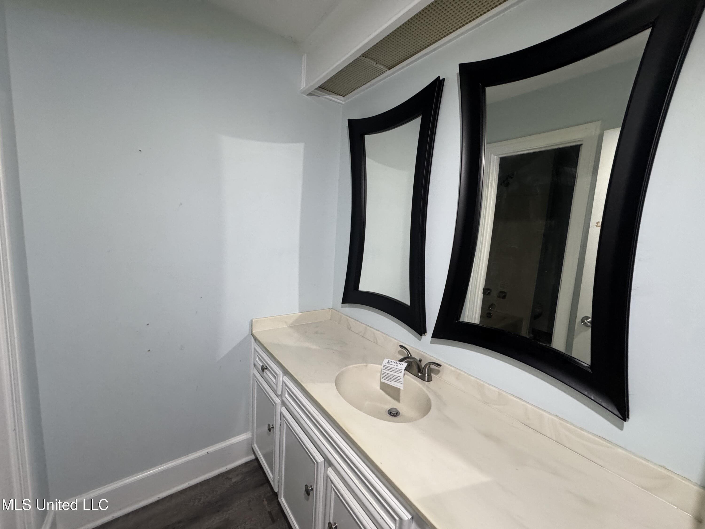 105 Easthaven Drive Property Photo 25