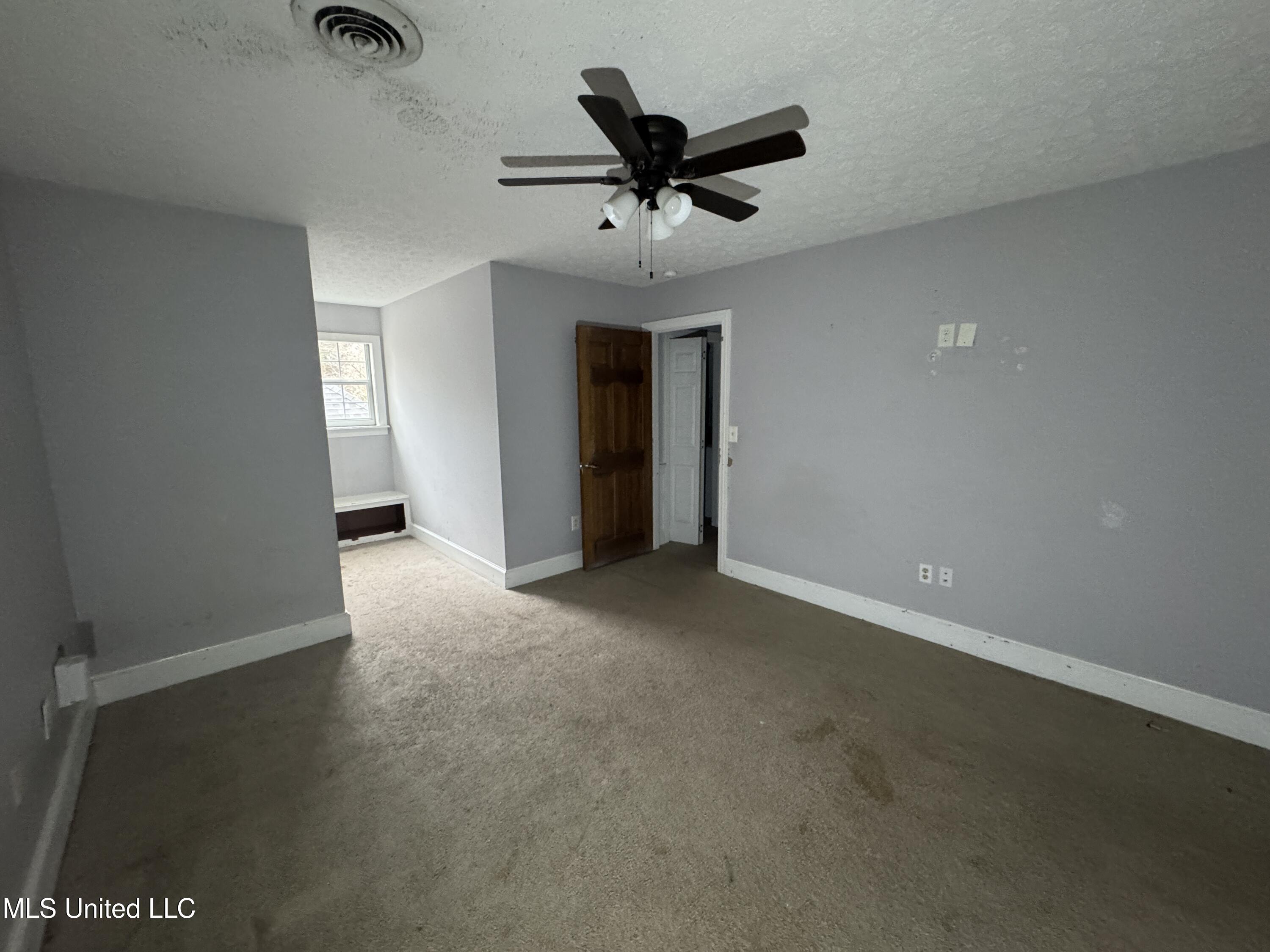 105 Easthaven Drive Property Photo 27