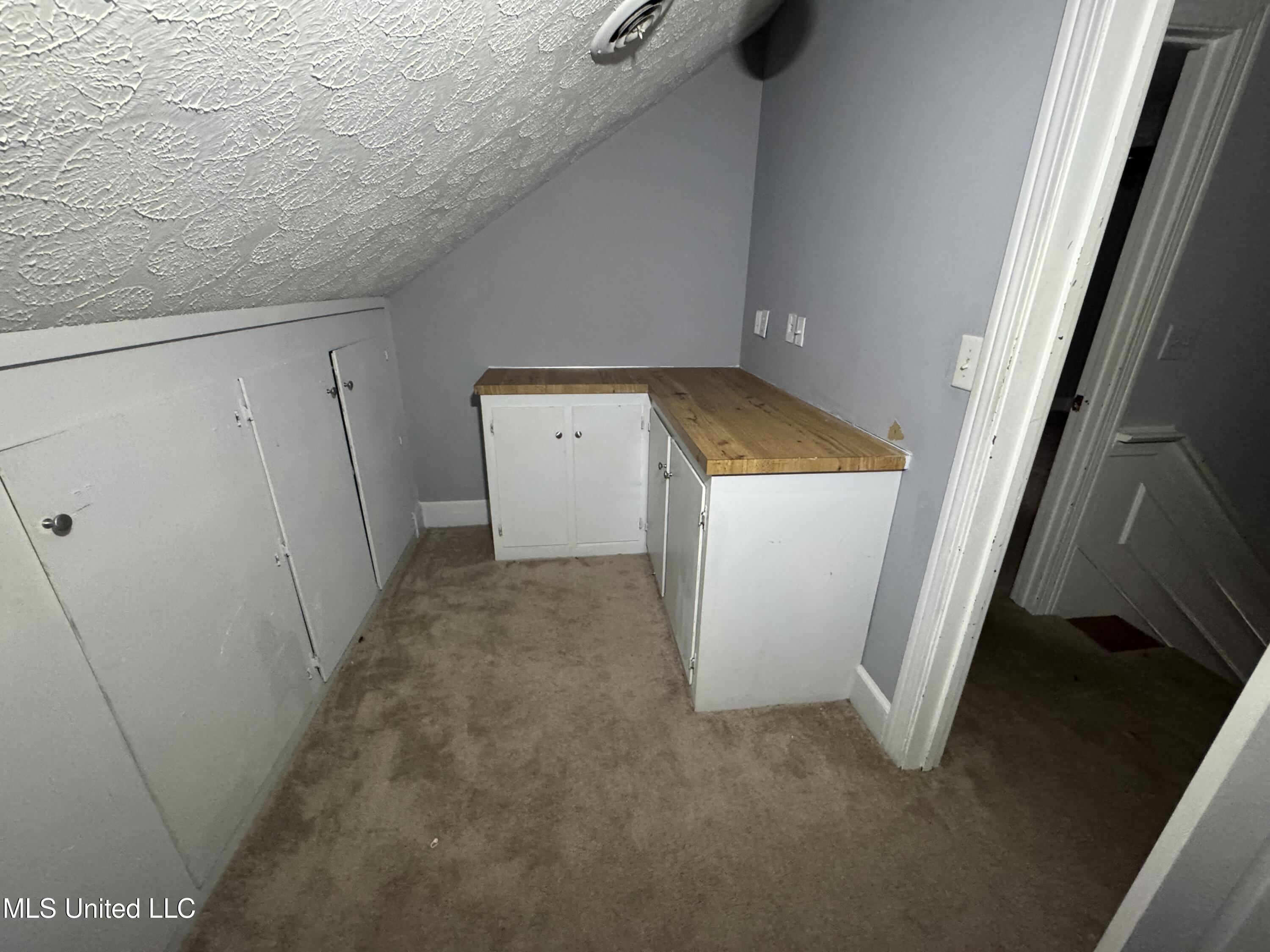 105 Easthaven Drive Property Photo 29