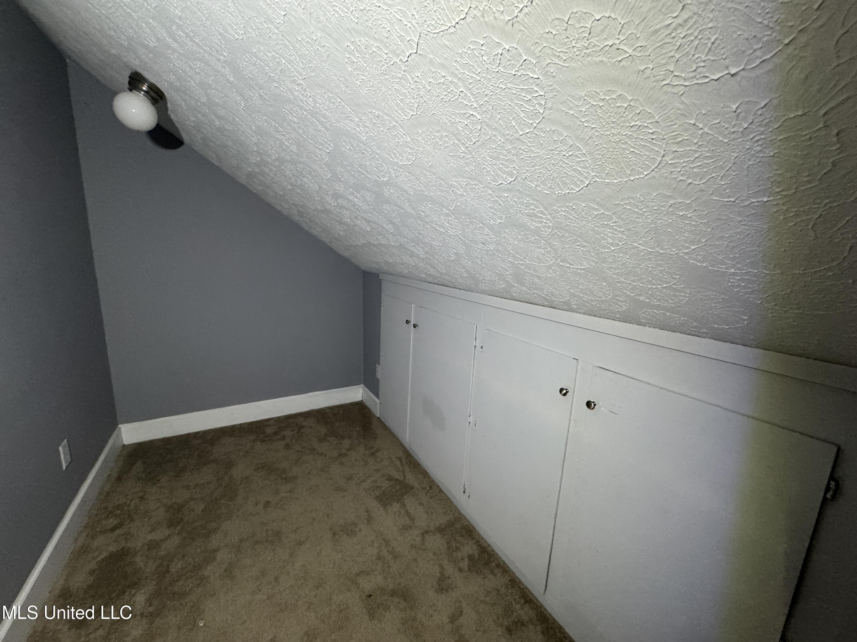 105 Easthaven Drive Property Photo 30