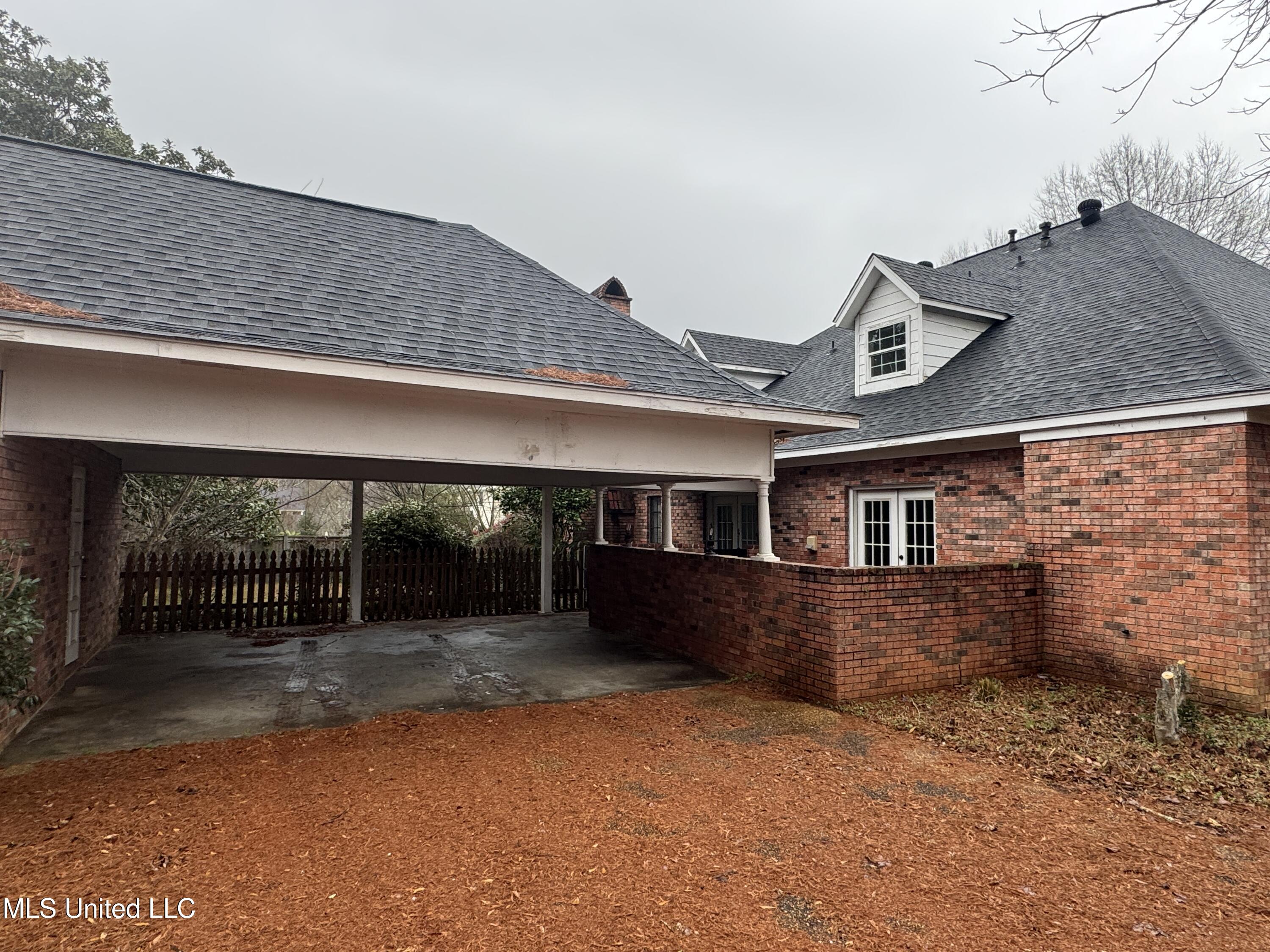 105 Easthaven Drive Property Photo 38
