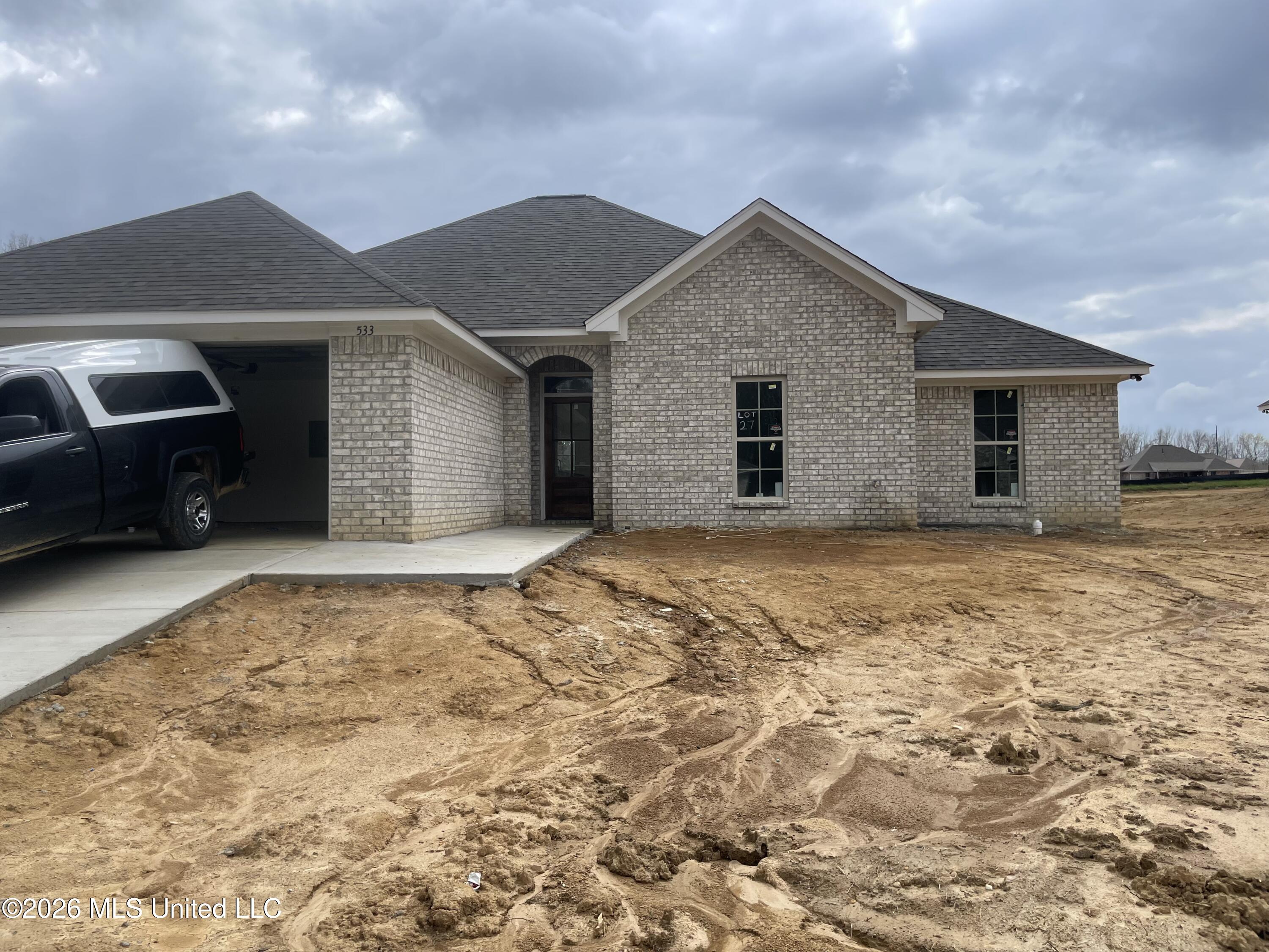 533 Patrick Farms Drive Property Photo 1